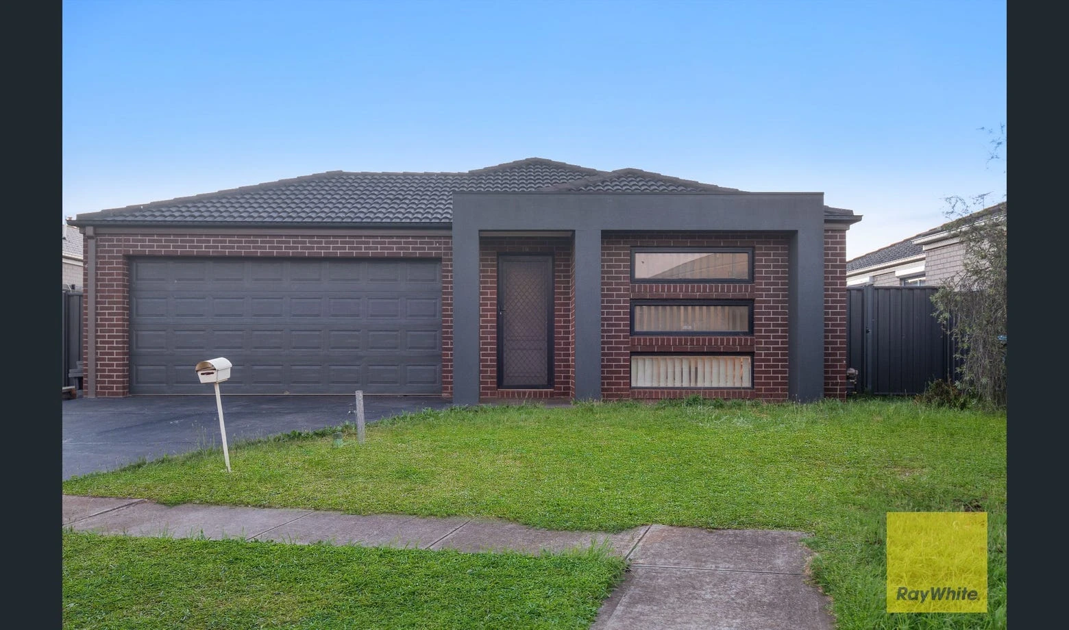 21 Clearwater Rise Parade, Truganina, VIC 3029