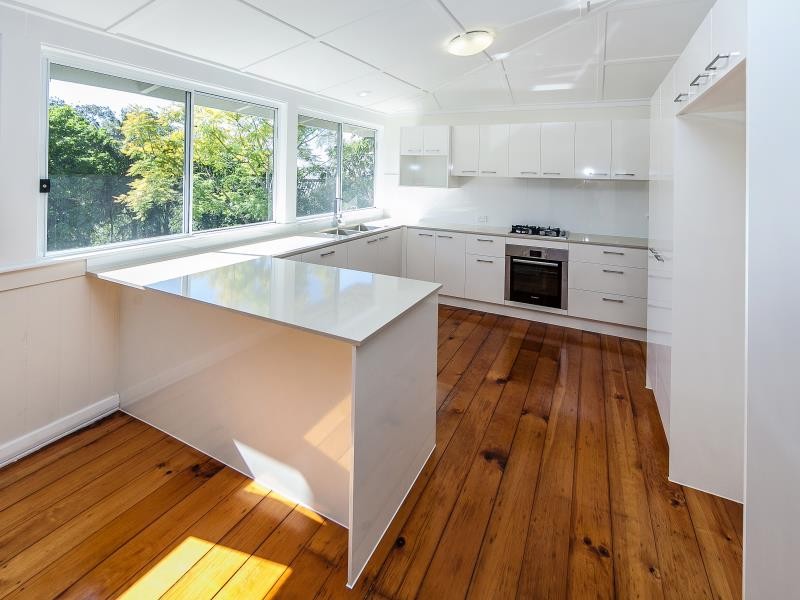 23 Goldsbrough Road, Taringa, QLD 4068