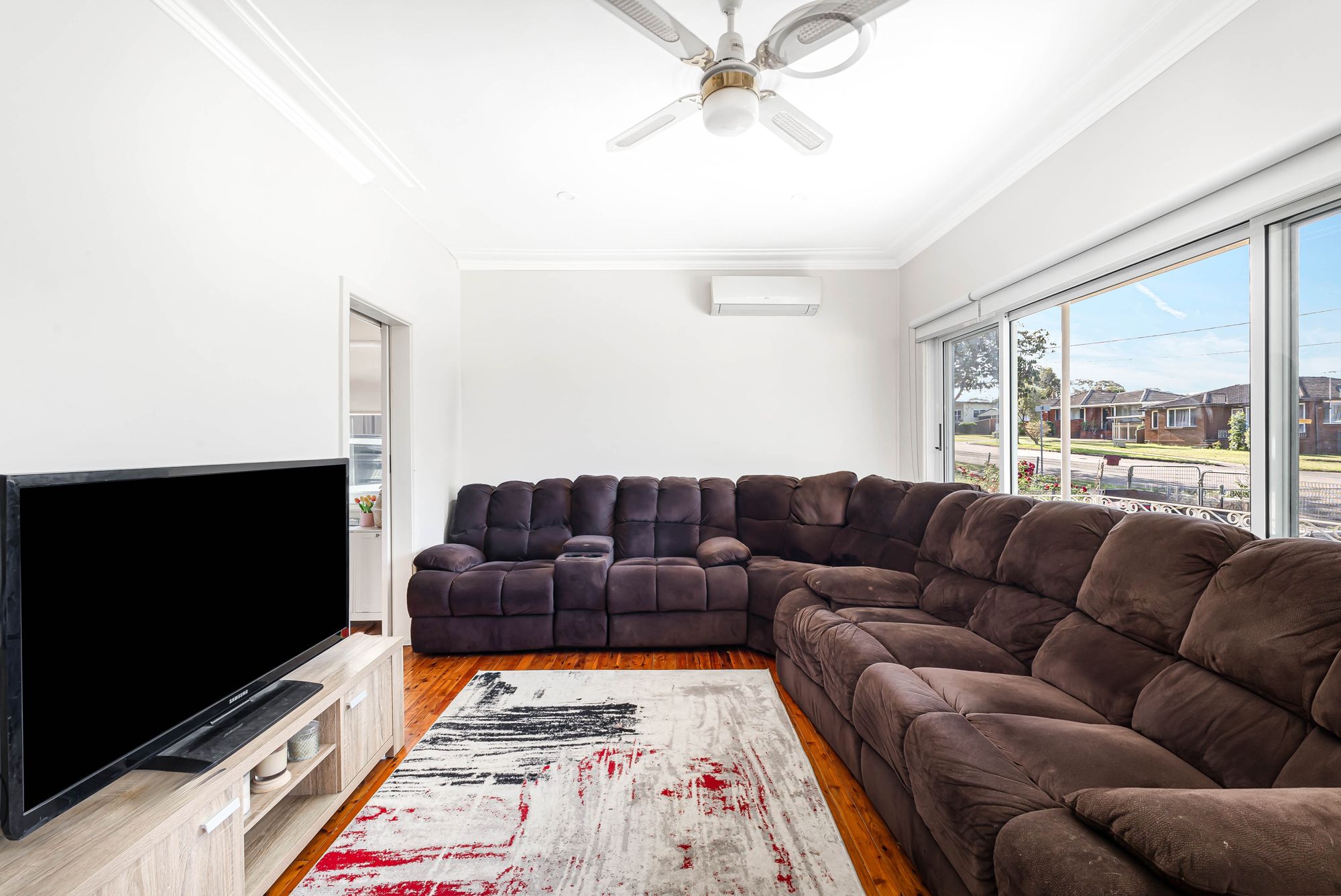 8 & 8a Oxford Street, Cambridge Park, NSW 2747
