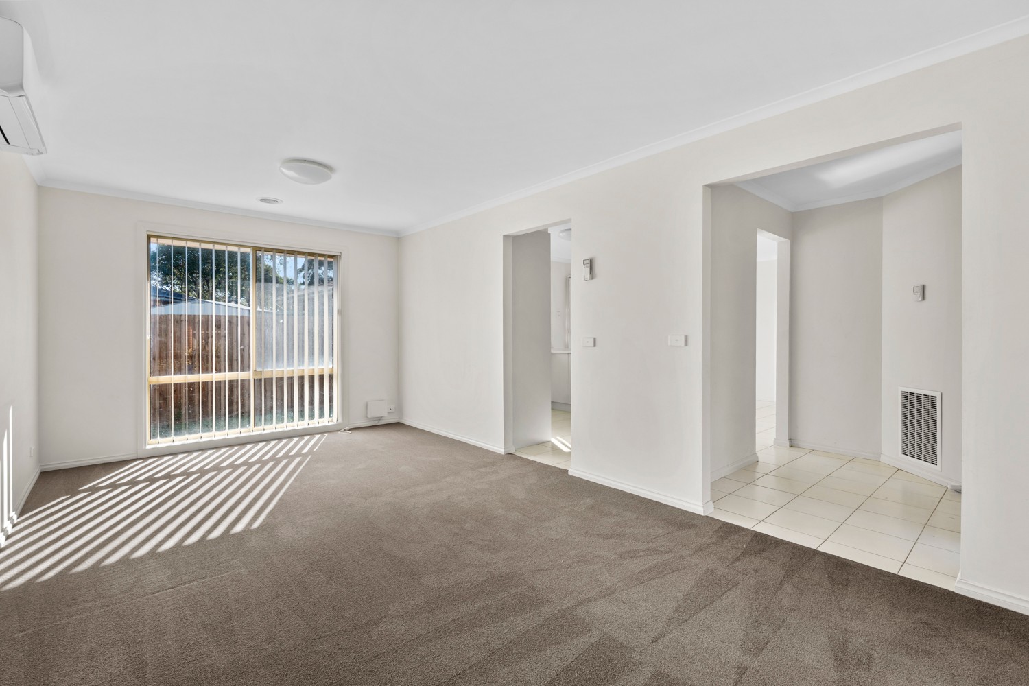 4/12-14 McGlynn Avenue, South Morang, VIC 3752