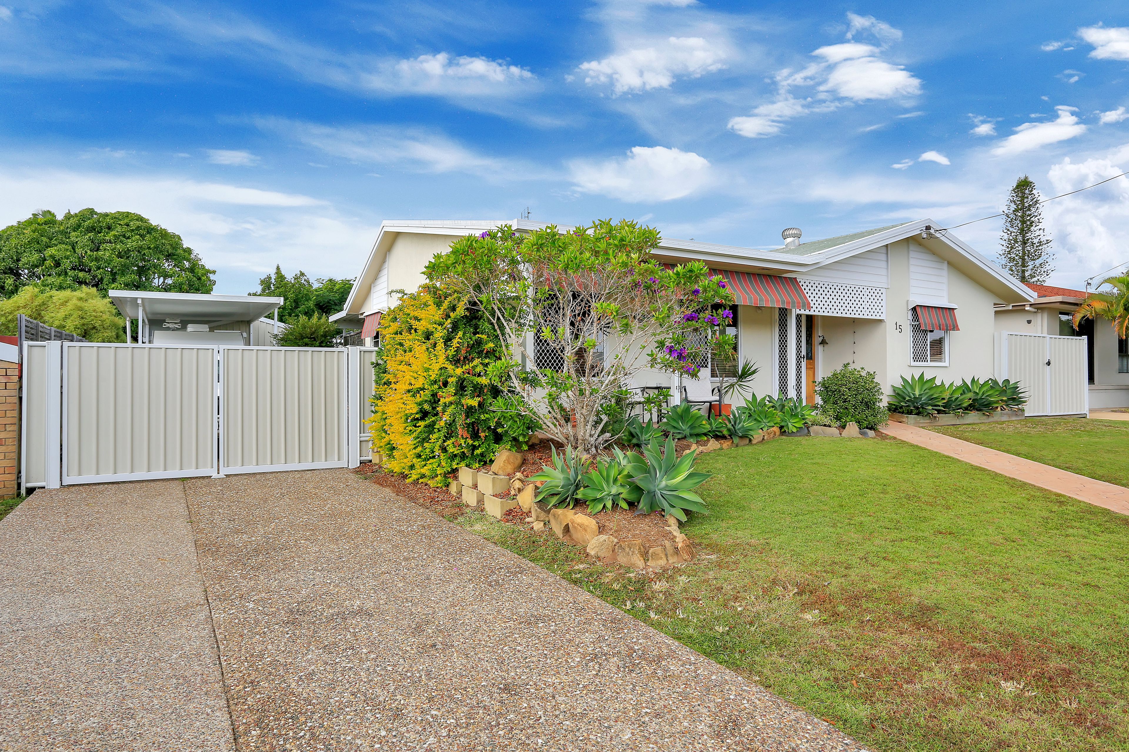 15 Mayfair Street, Point Vernon, QLD 4655