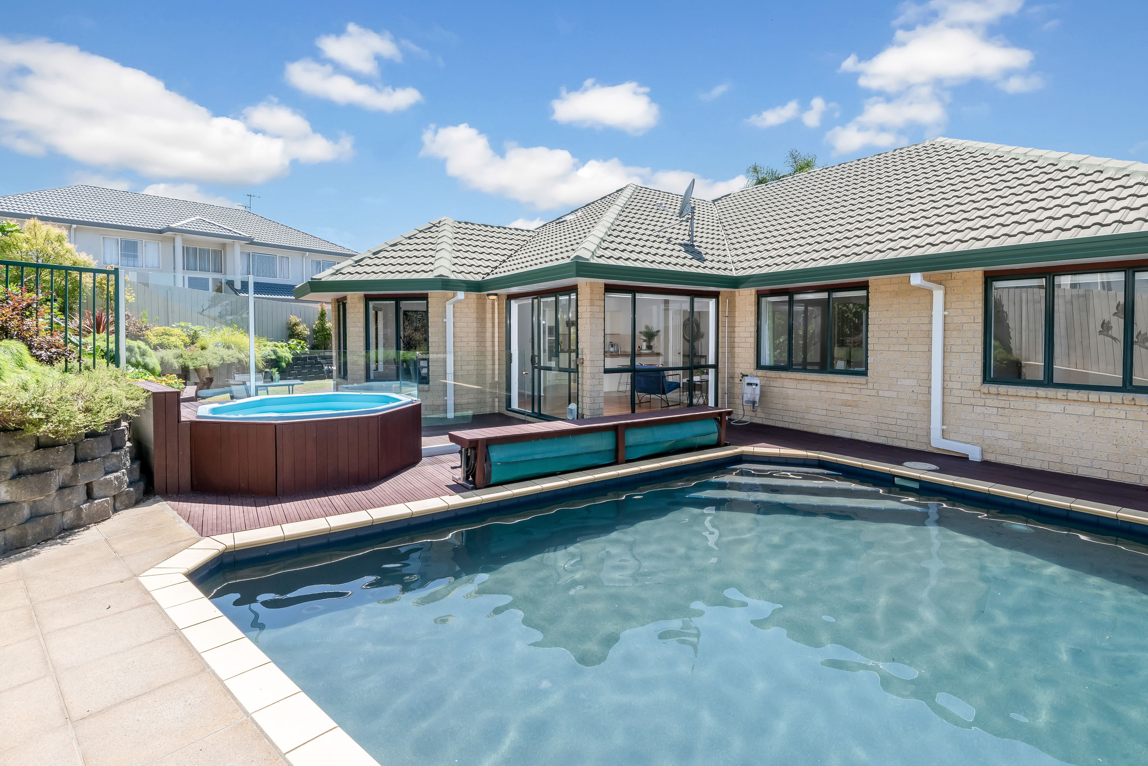 23 Bard Place, Golflands, Manukau City