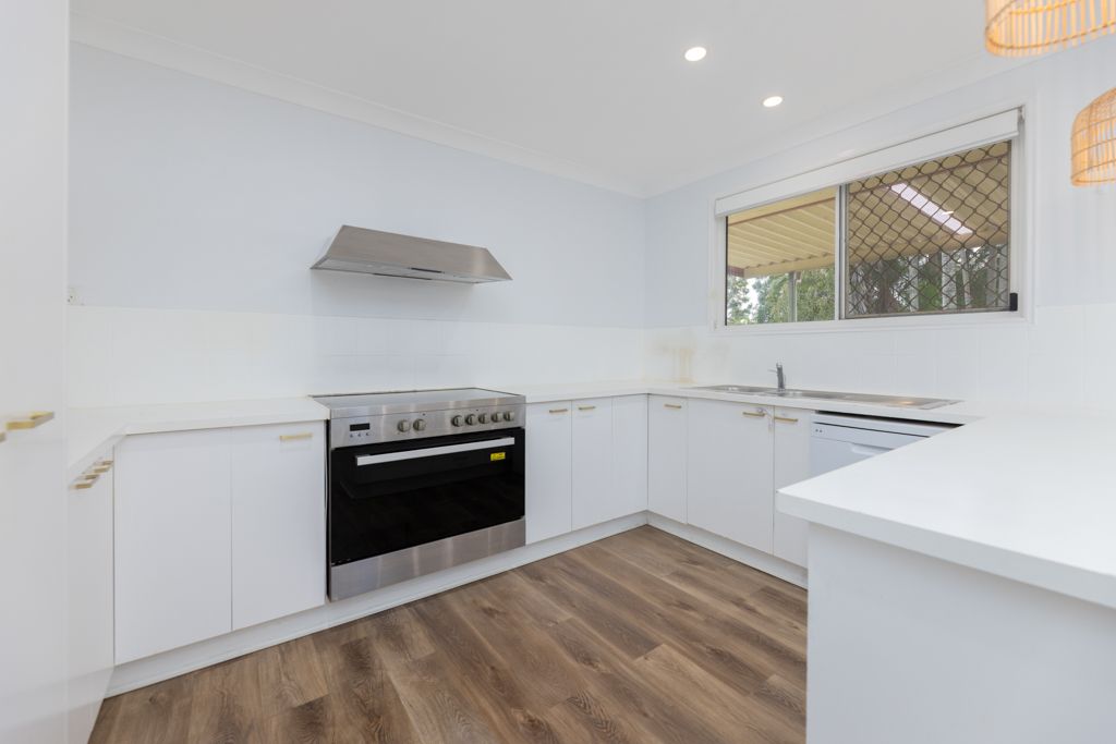 110 Toohey Street — photo 5 of 15