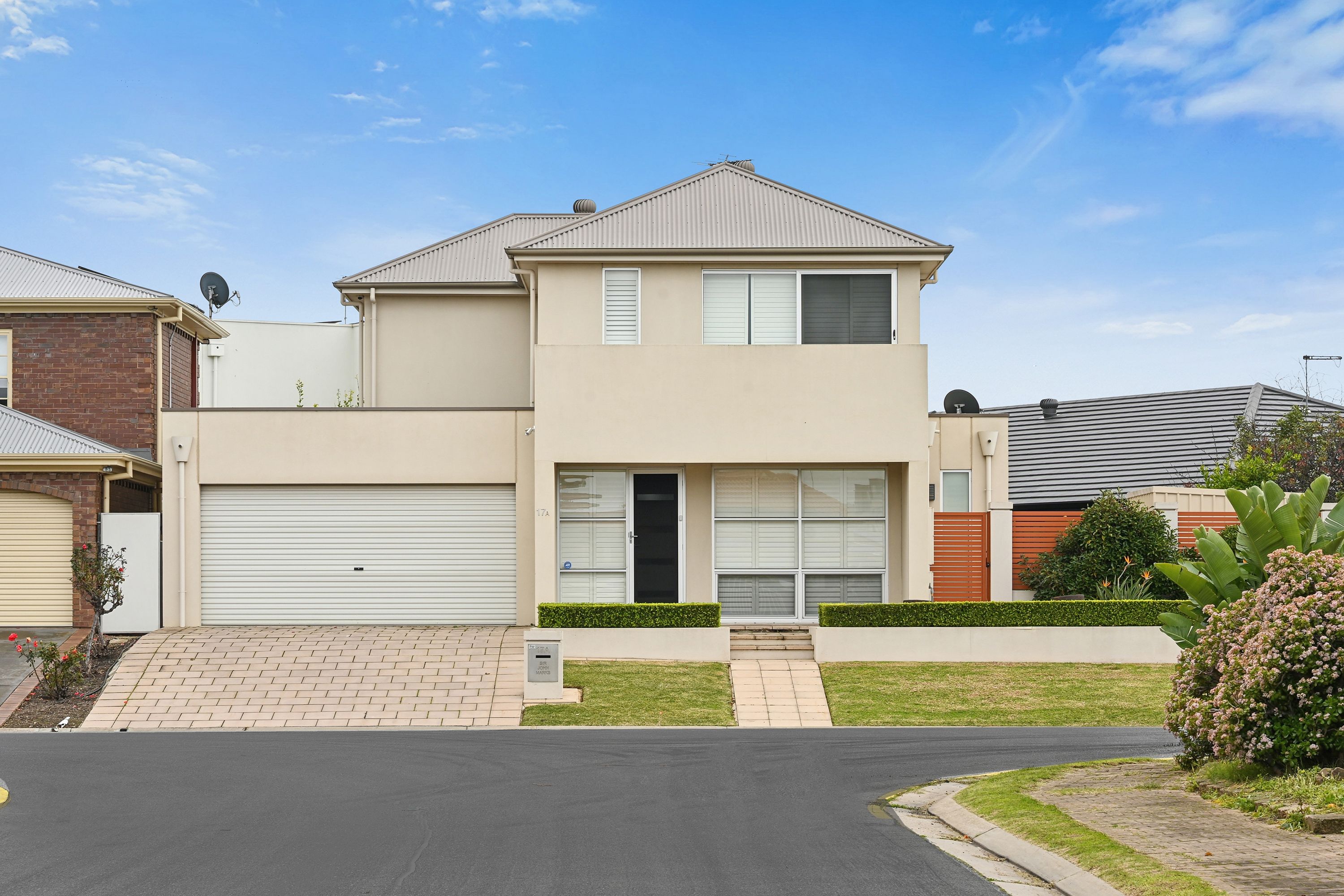 17A Sir John Marks Drive — photo 19 of 19