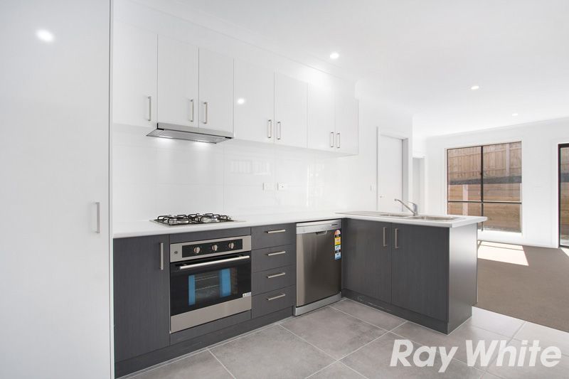 6/98-100 Ahern Road, Pakenham, VIC 3810