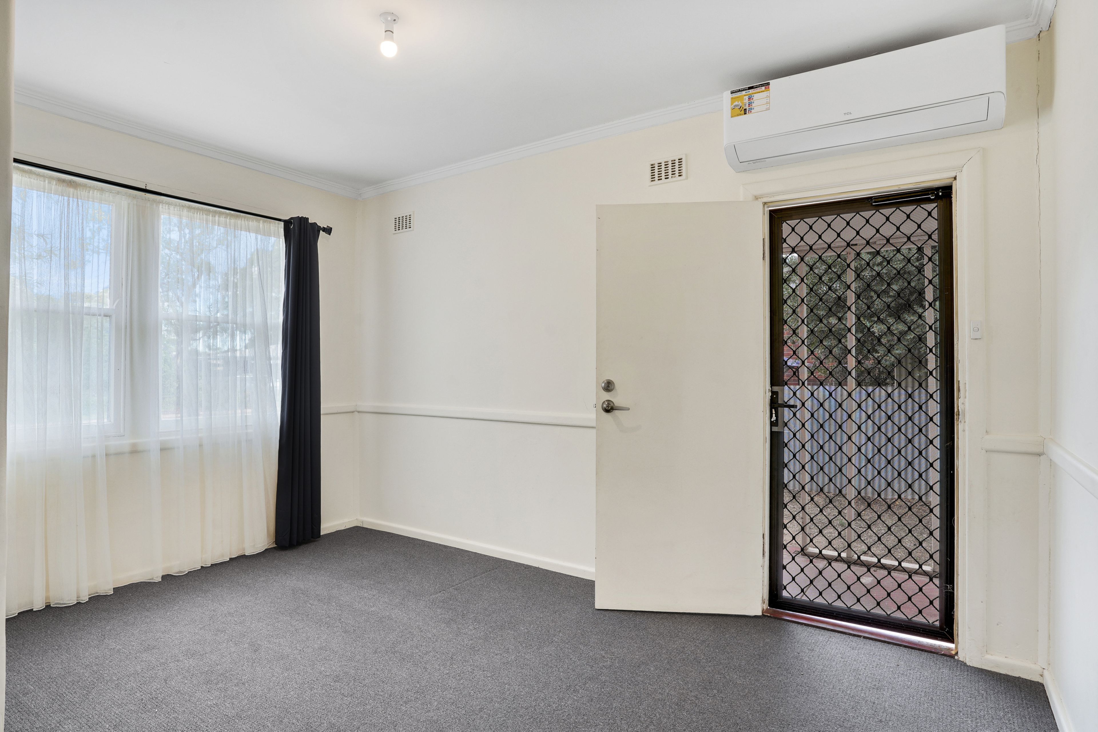 20 Stakes Crescent, Elizabeth Downs, SA 5113