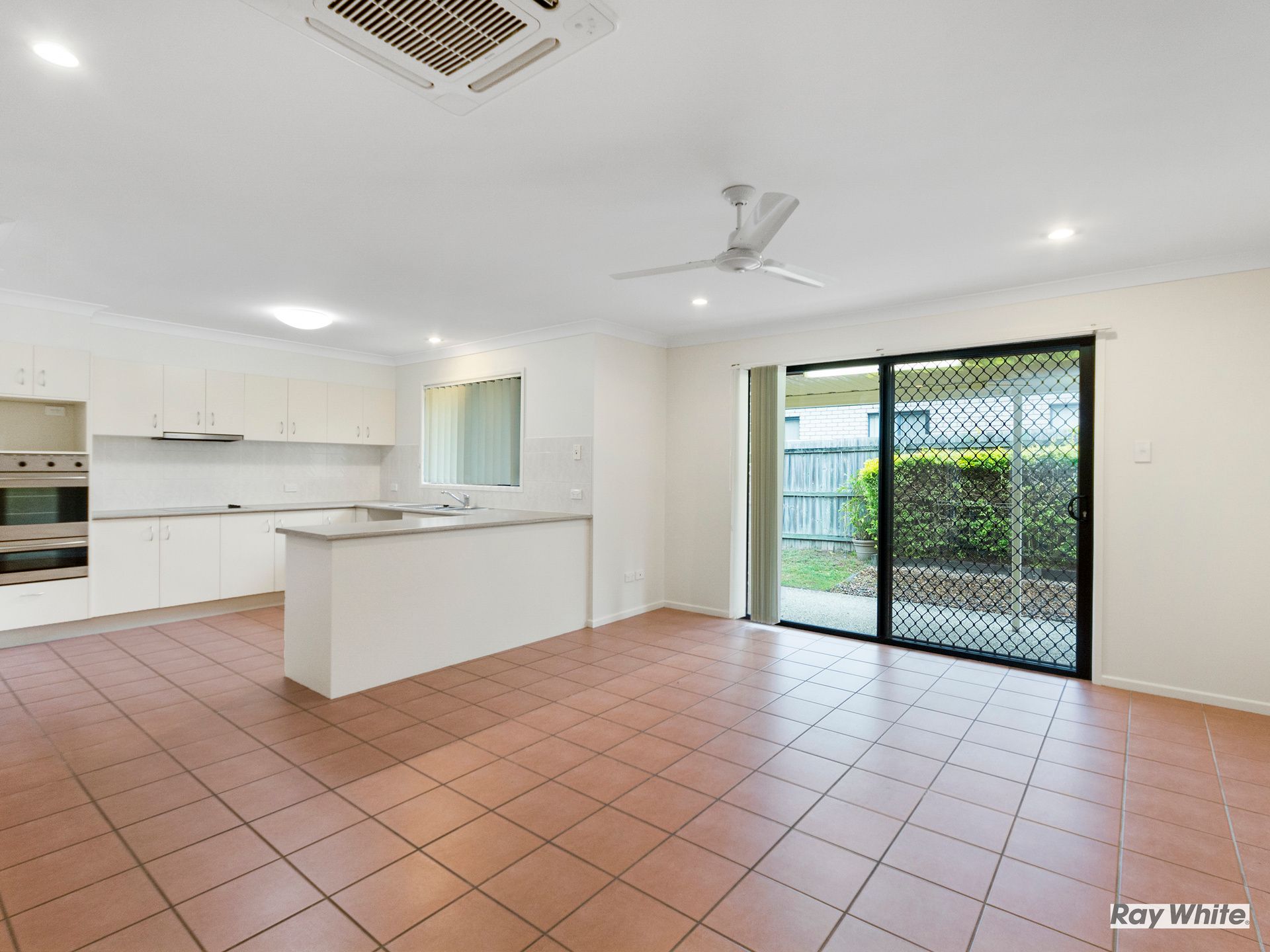 4 Bullen Circuit, Forest Lake, QLD 4078
