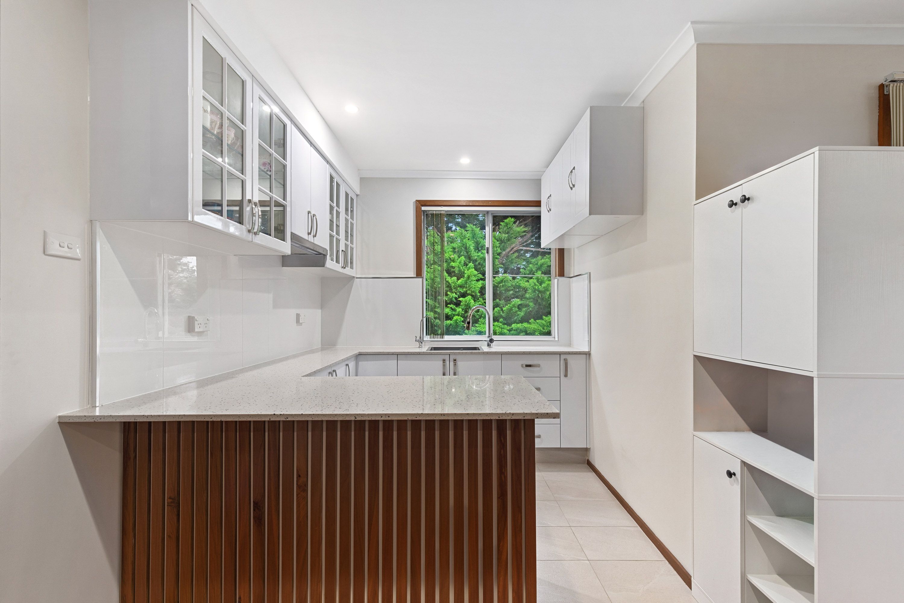 8 Fowler Avenue — photo 5 of 10
