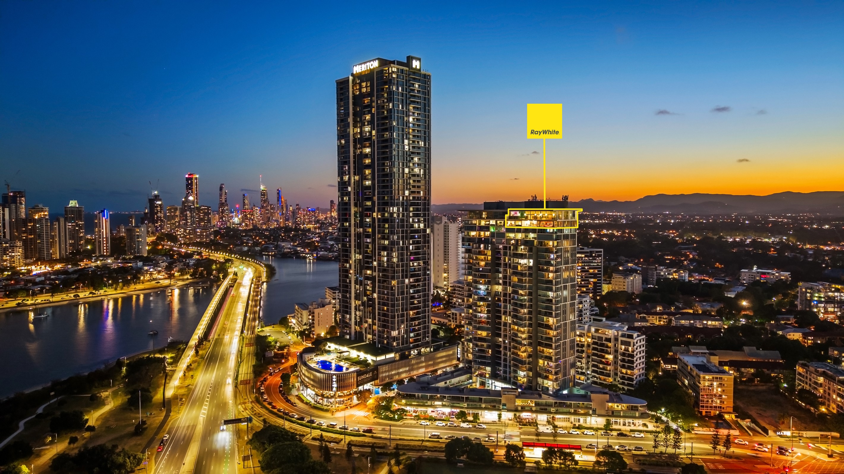 3301/1 Como Crescent, Southport, QLD 4215