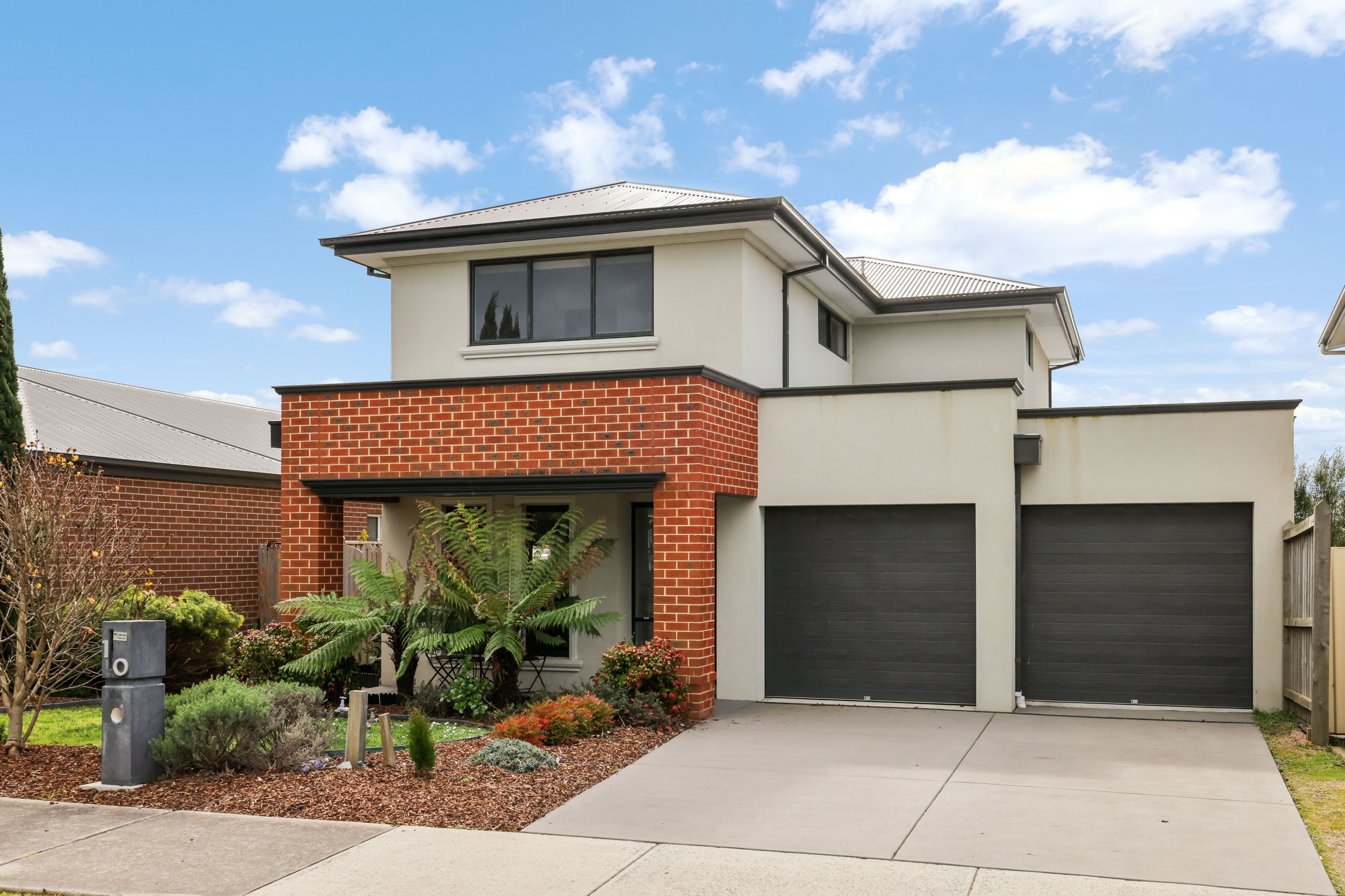 10 Kembla Road — photo from Ray White Phillip Island