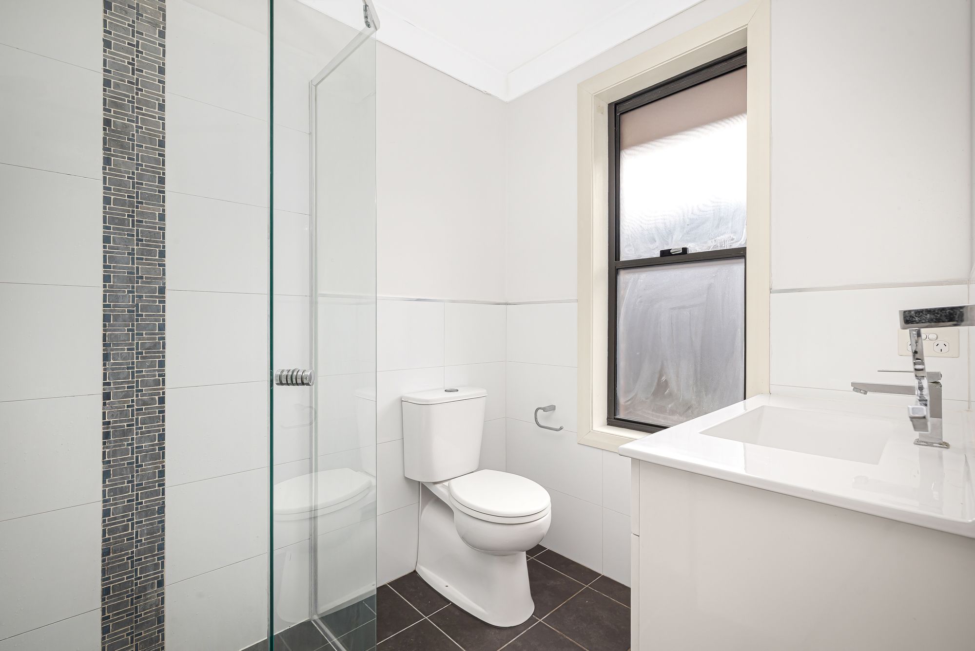 5 Marsh Street — photo 10 of 13