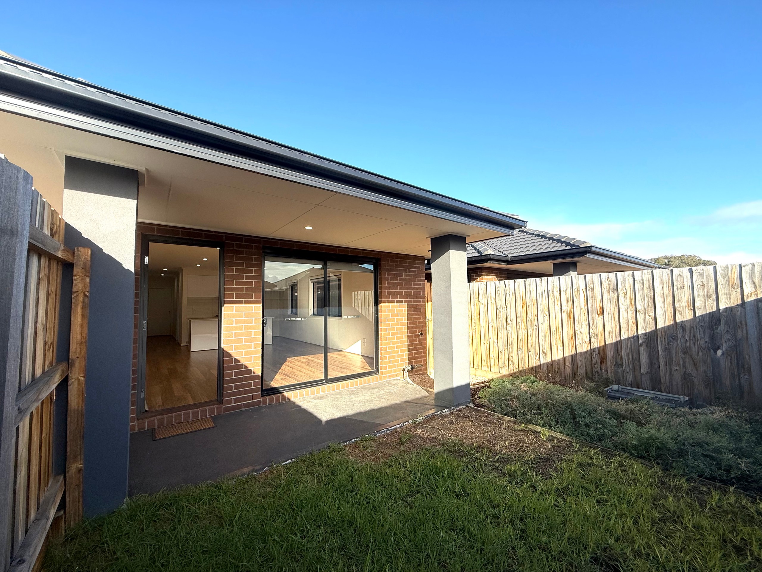3/6 Mckay Place, Melton South, VIC 3338