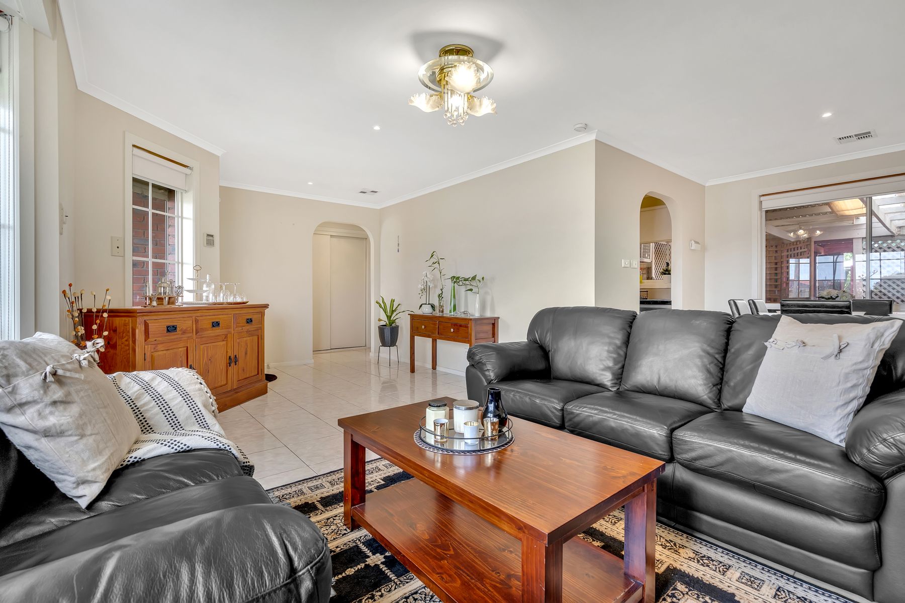 118 Bridgewater Road, Craigieburn, VIC 3064
