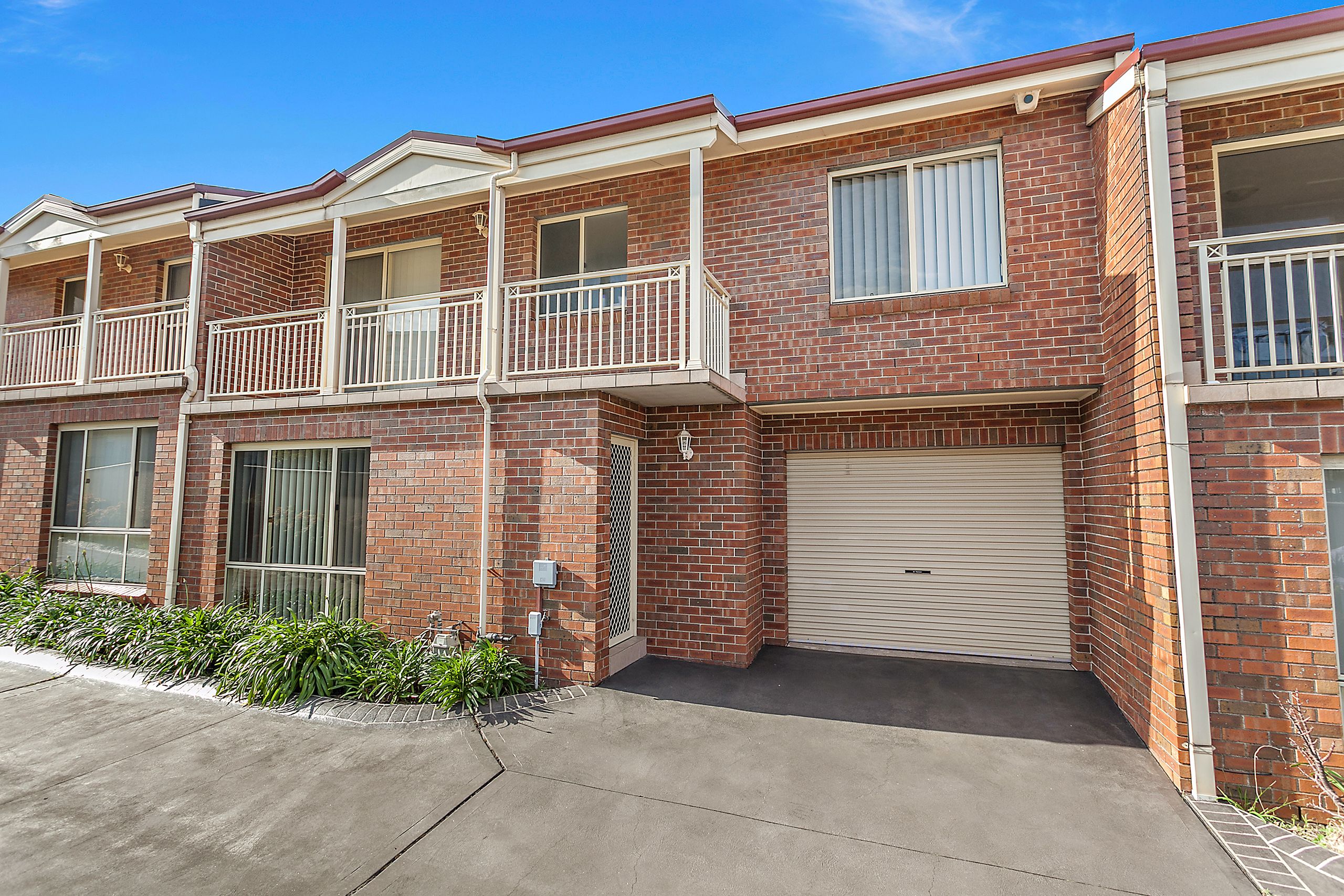 25 Gladstone Avenue, Wollongong NSW 2500