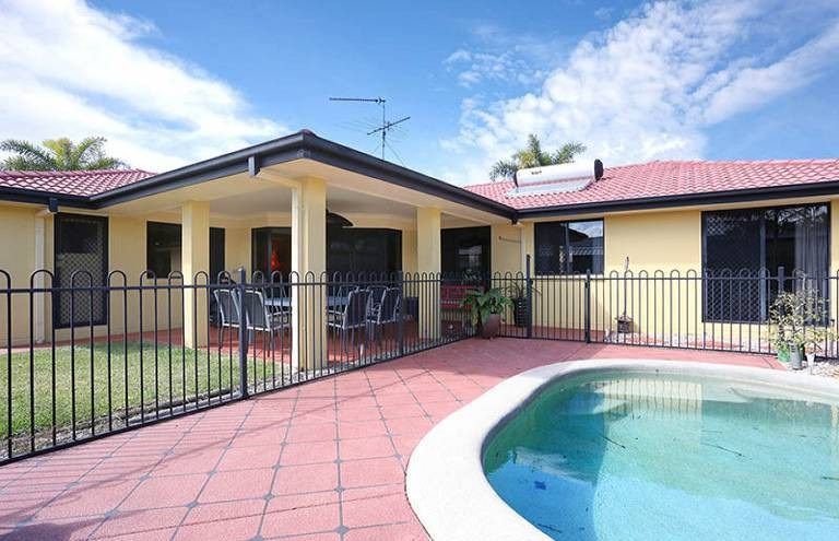 224 Endeavour Drive, Banksia Beach QLD 4507