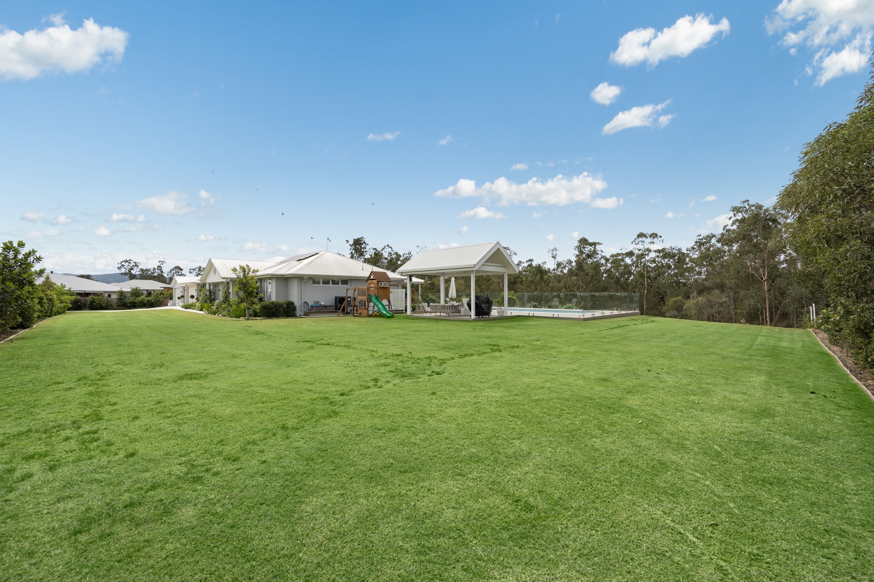 11 Rowning Court, Karalee, QLD 4306