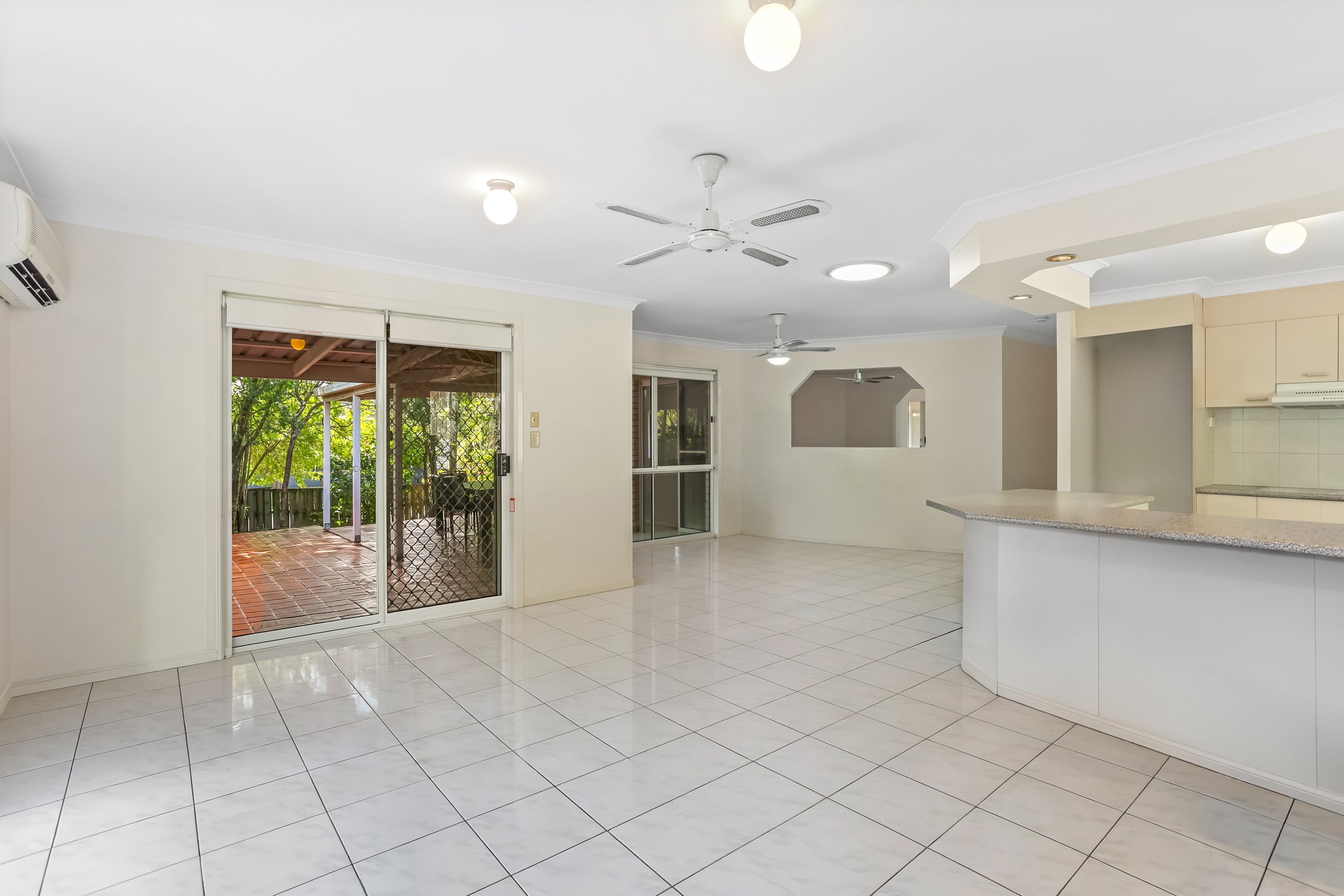 1 Phoenix Street, Pacific Pines, QLD 4211