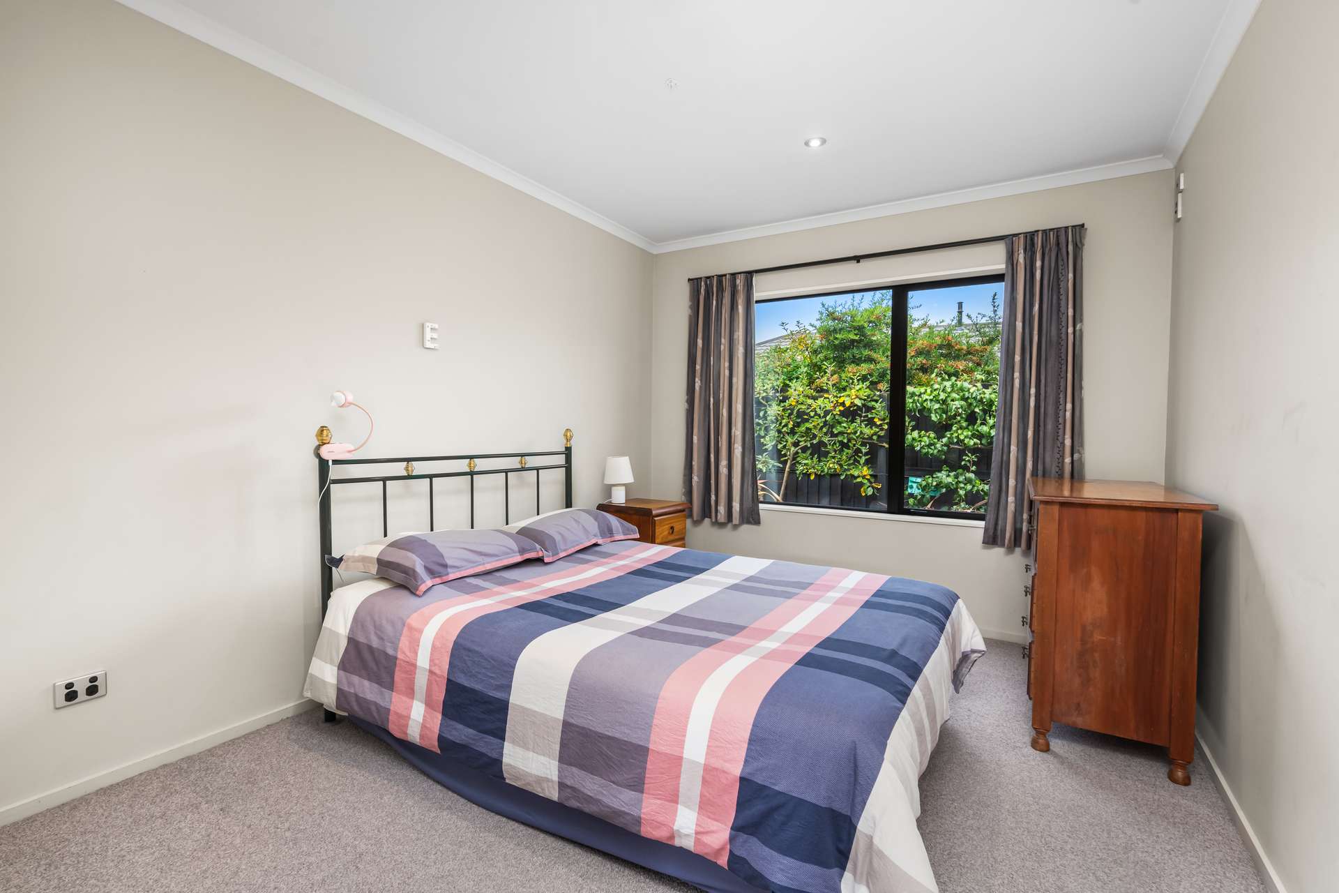 60 Rothesay Road photo 10