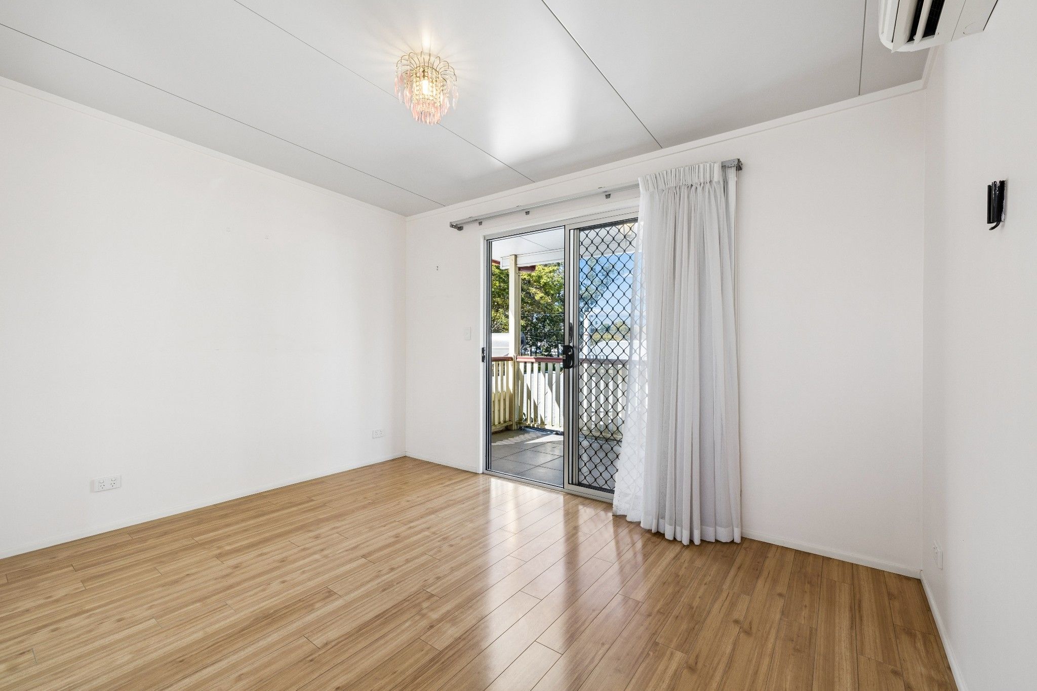 39 Roma Street — photo 14 of 30