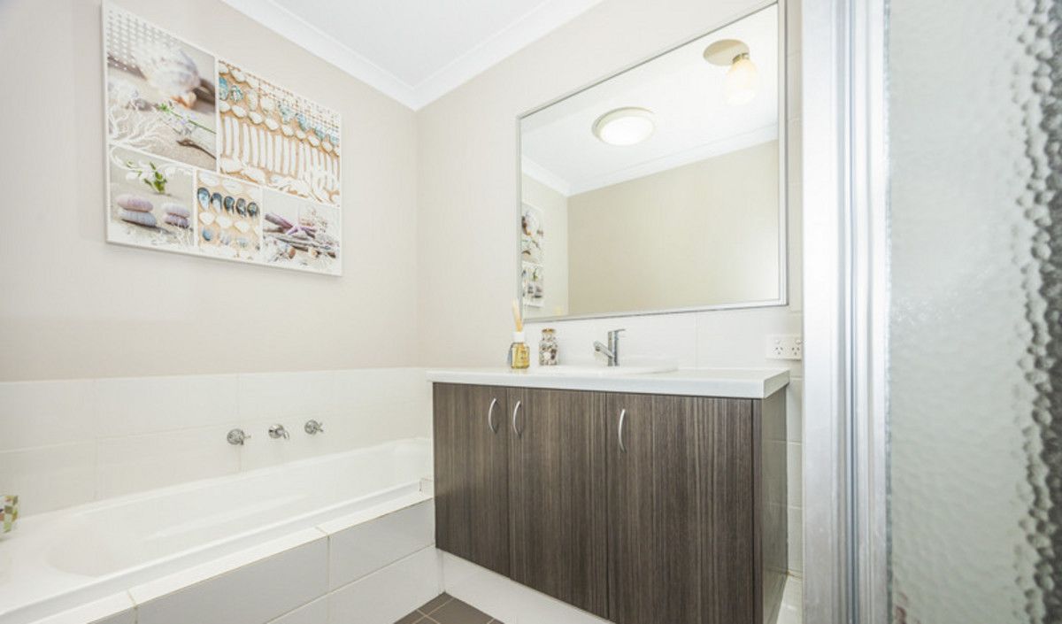 36 Bowline Avenue — photo 12 of 21