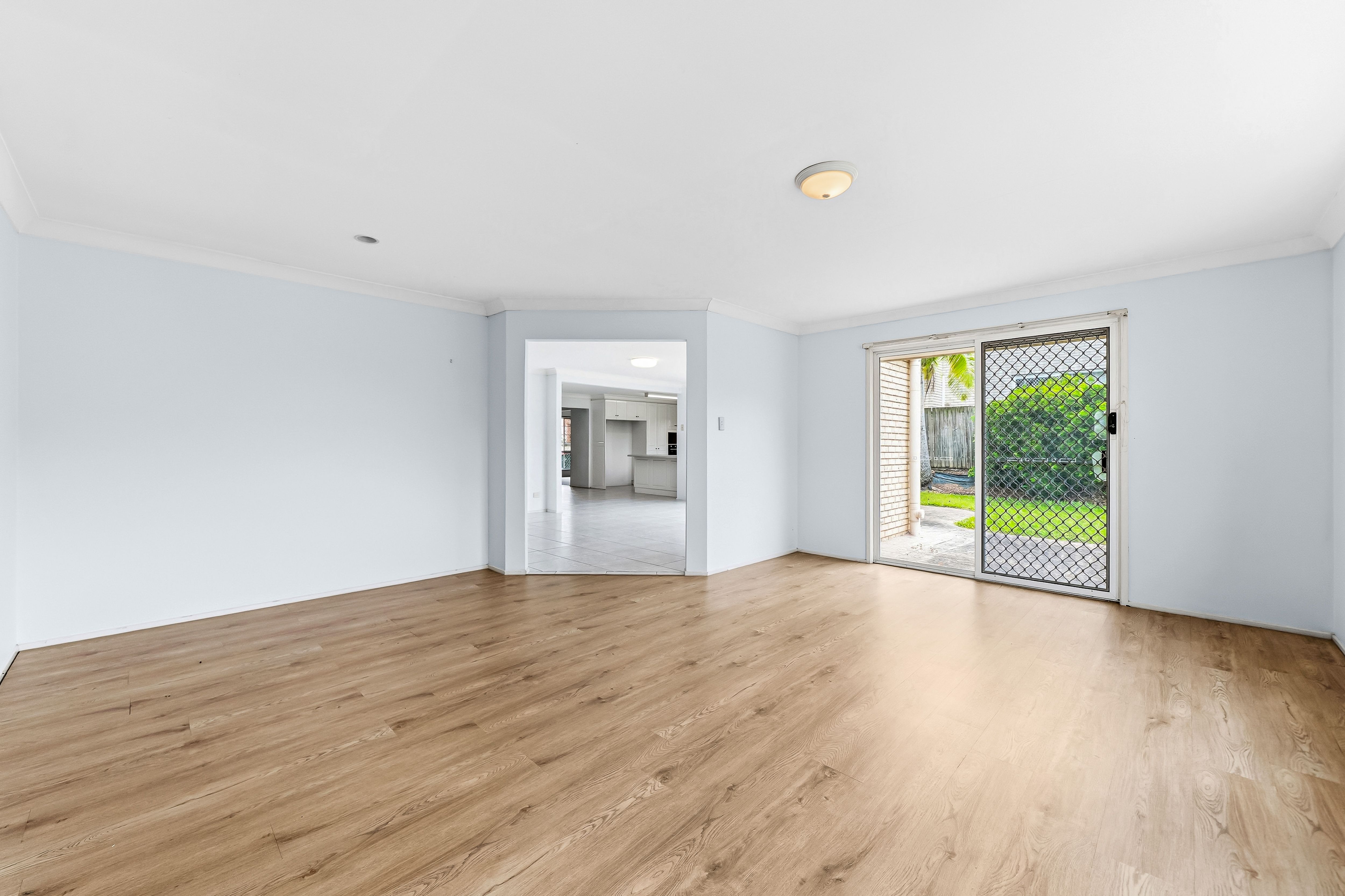 24 Delavan Street, Wishart, QLD 4122