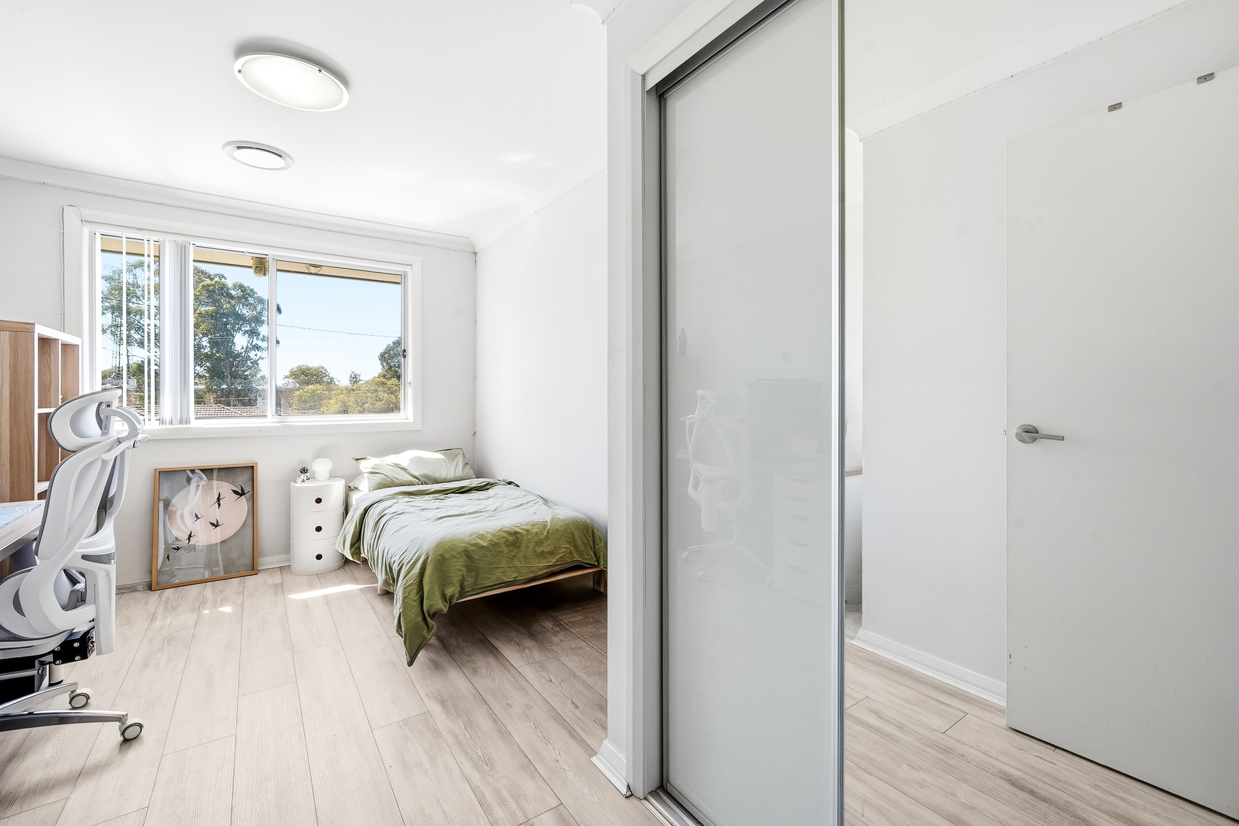 24A Adelaide Street — photo 8 of 17