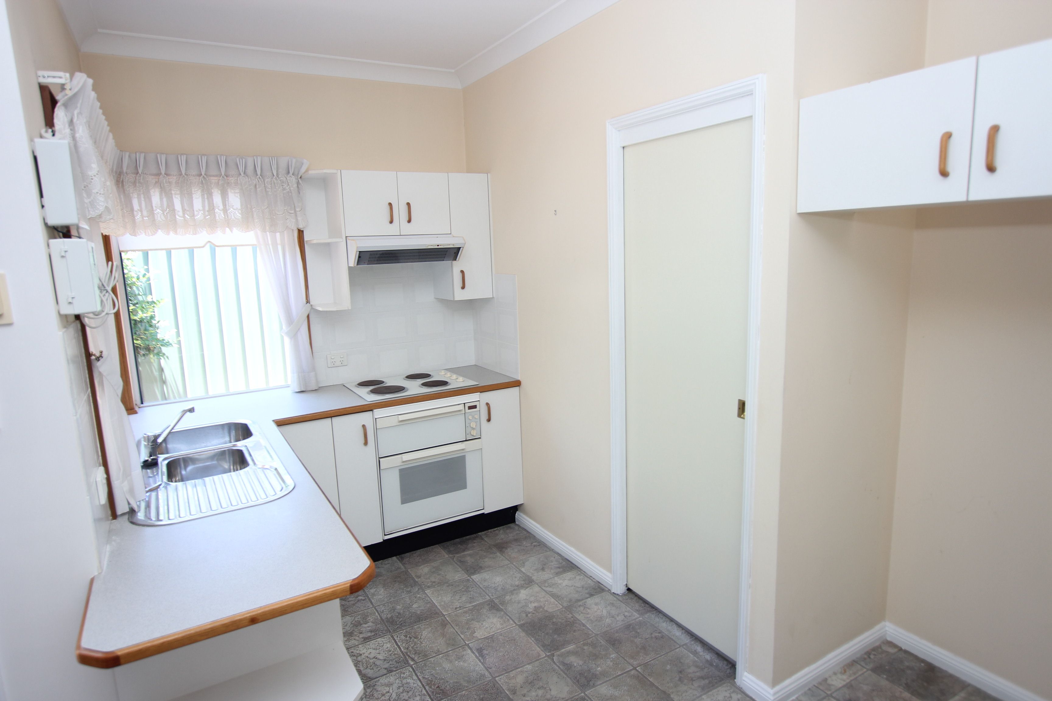 2/33 Webb Street, East Gosford, NSW 2250