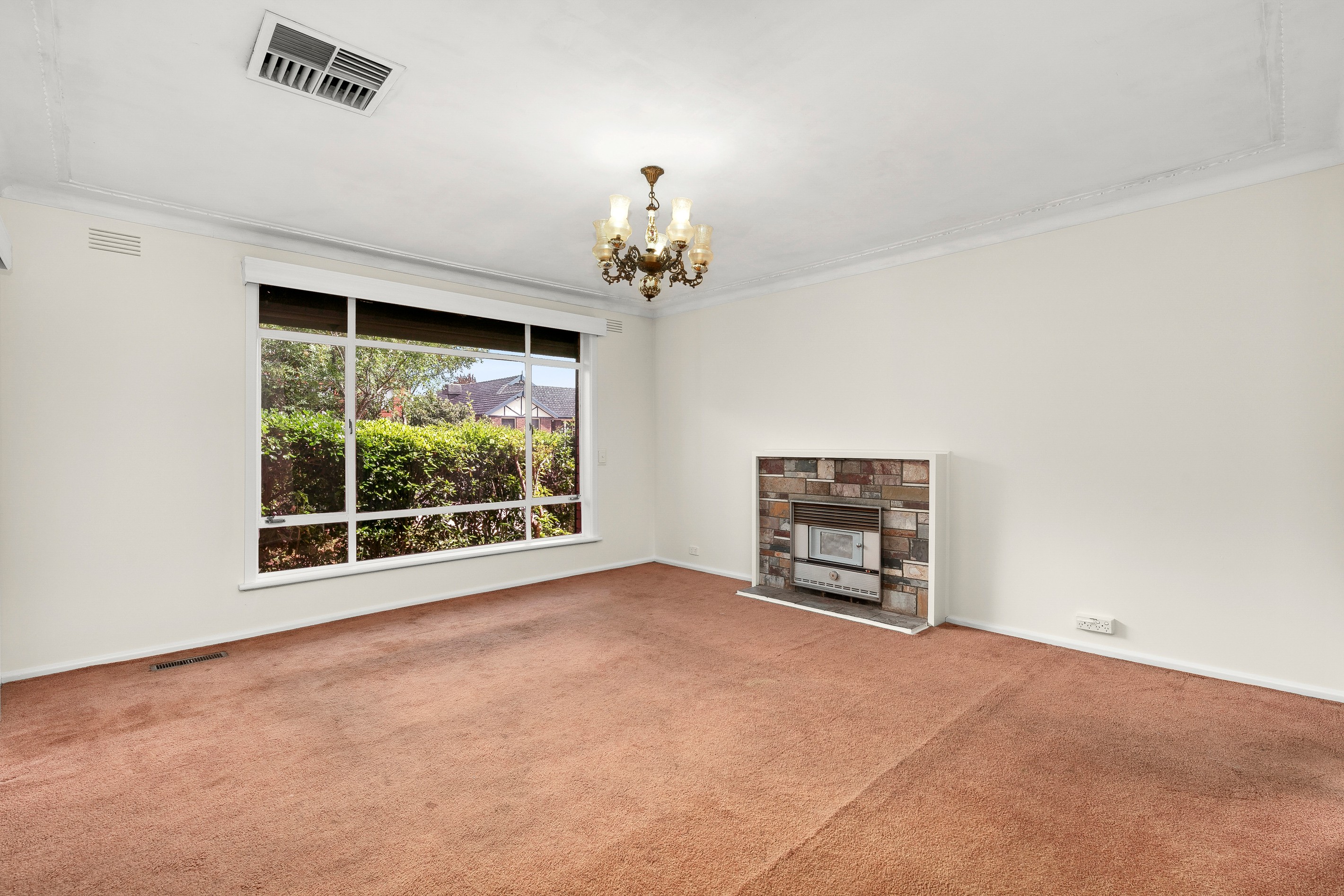 24 Hillcrest Road, Glenroy, VIC 3046