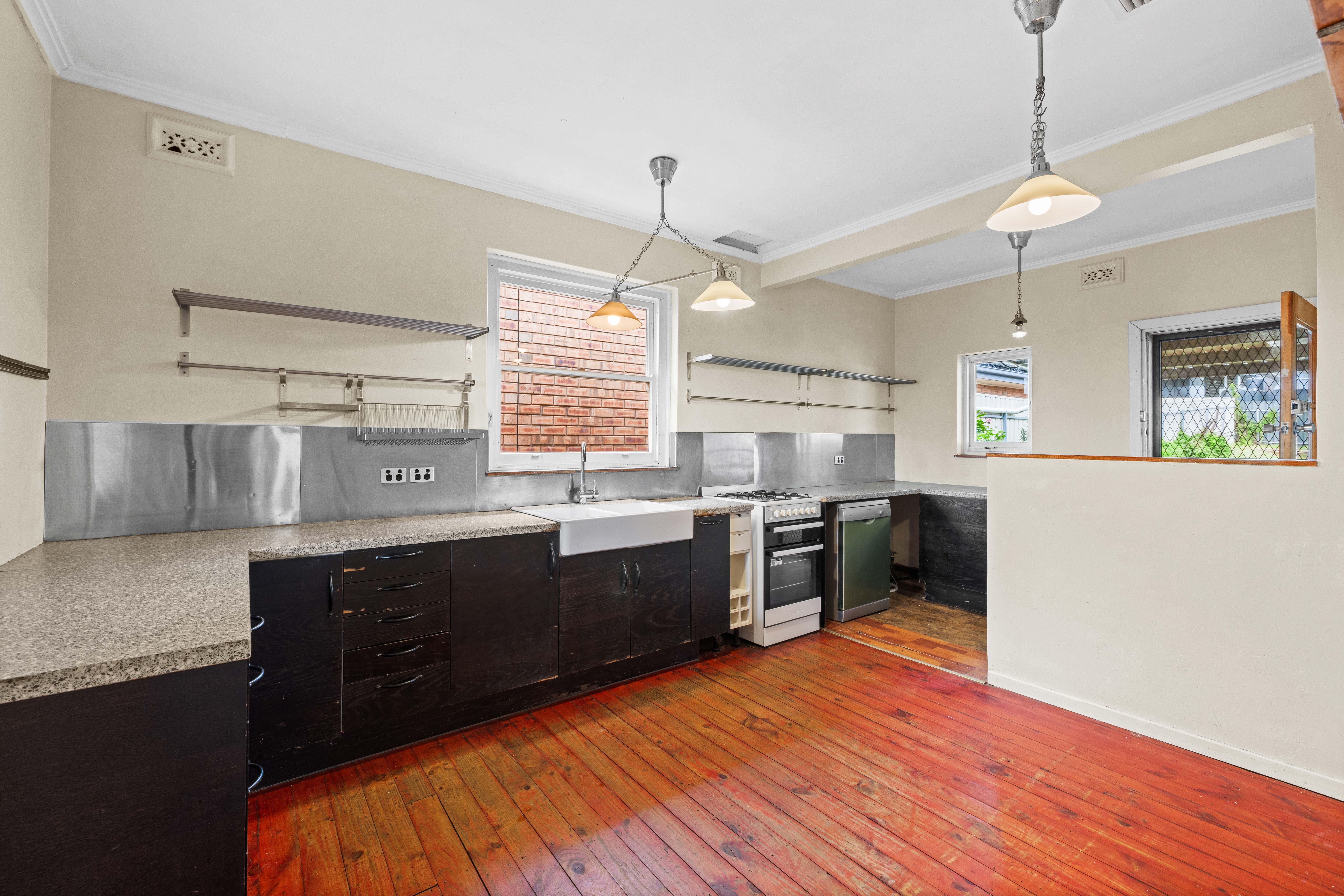 43 Whittington Street — photo 8 of 22
