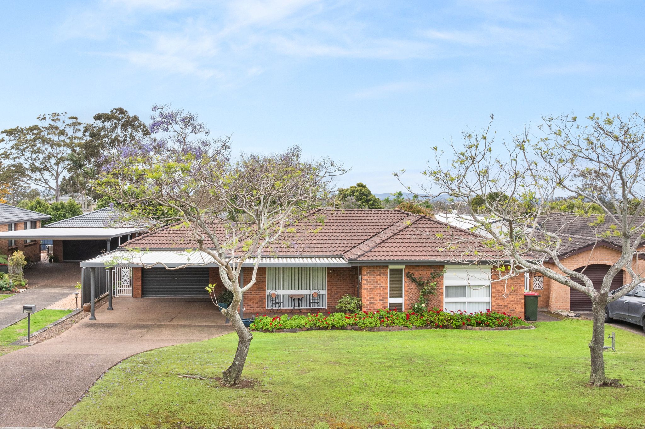 12 Stonehaven Drive — photo 3 of 30