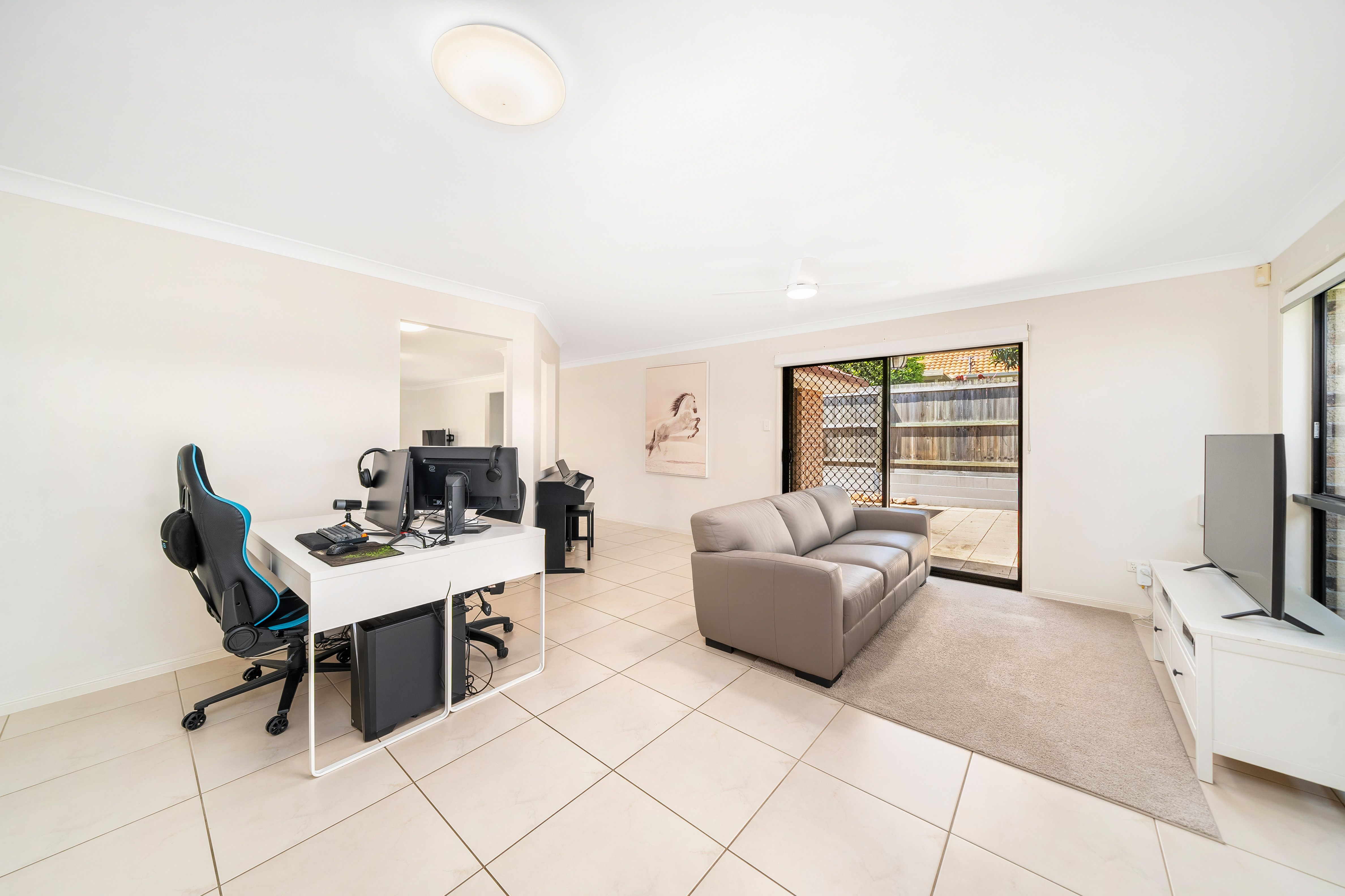 10 Gilbert Street, North Lakes, QLD 4509