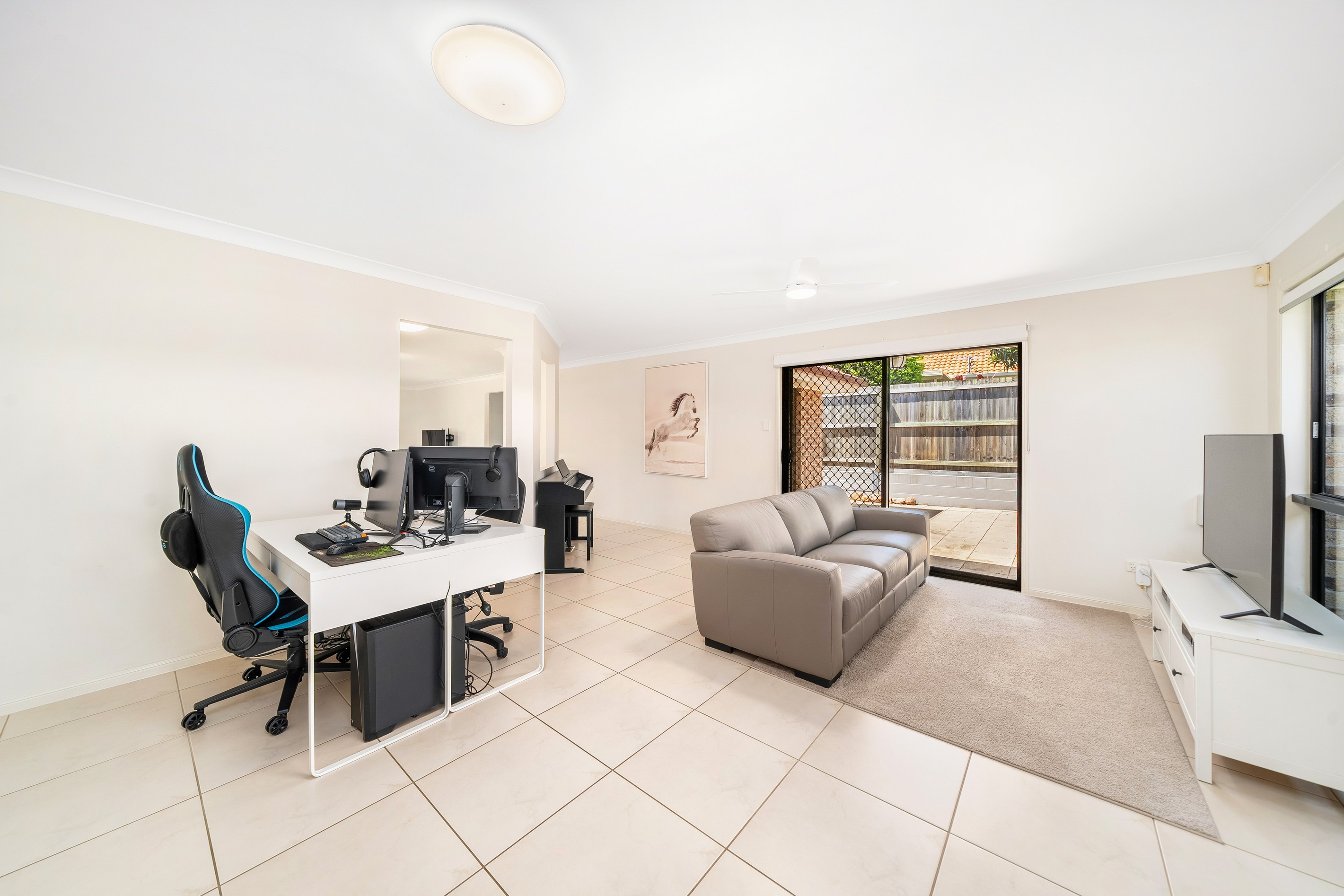 10 Gilbert Street, North Lakes, QLD 4509