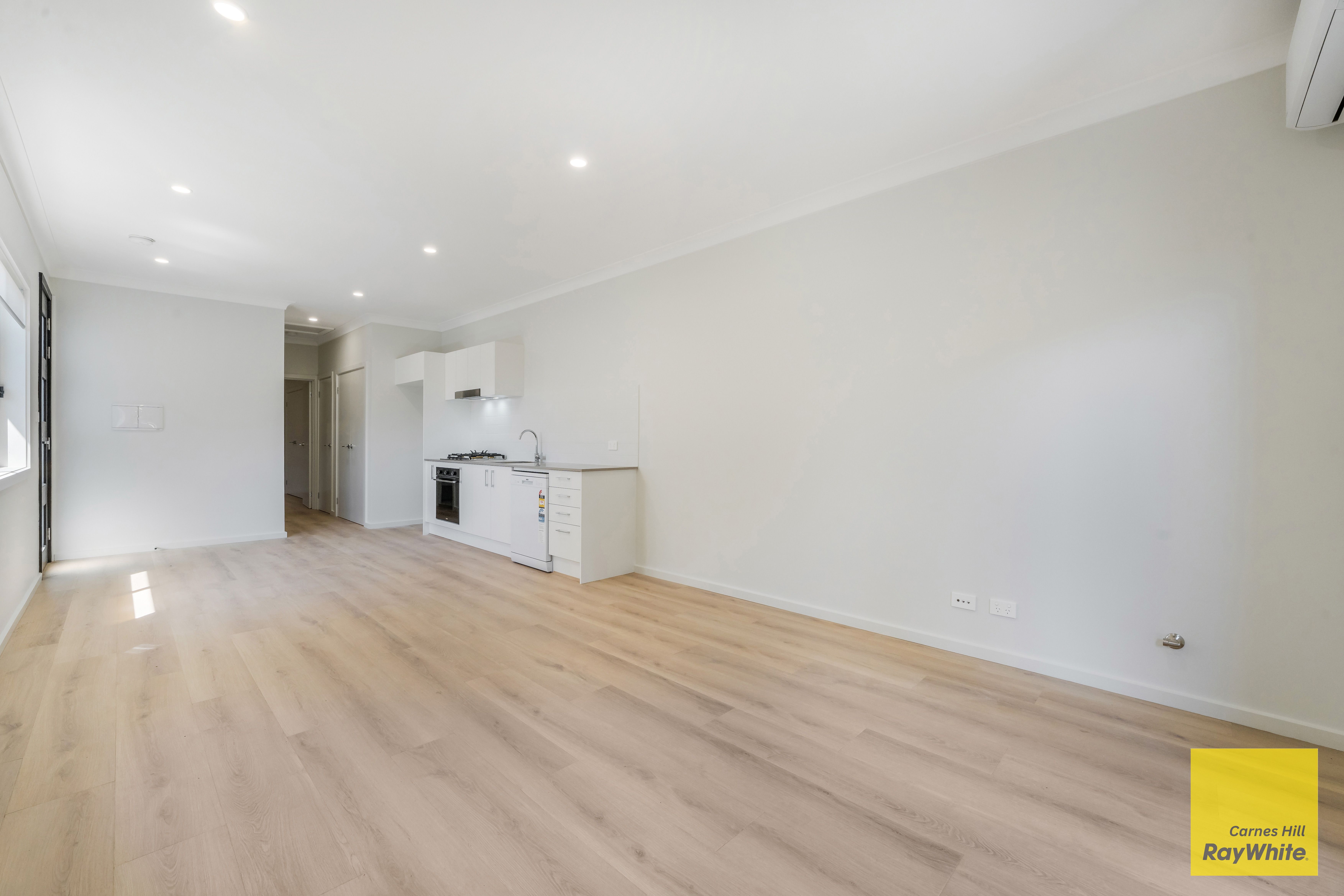21A Lores Street — photo 3 of 10