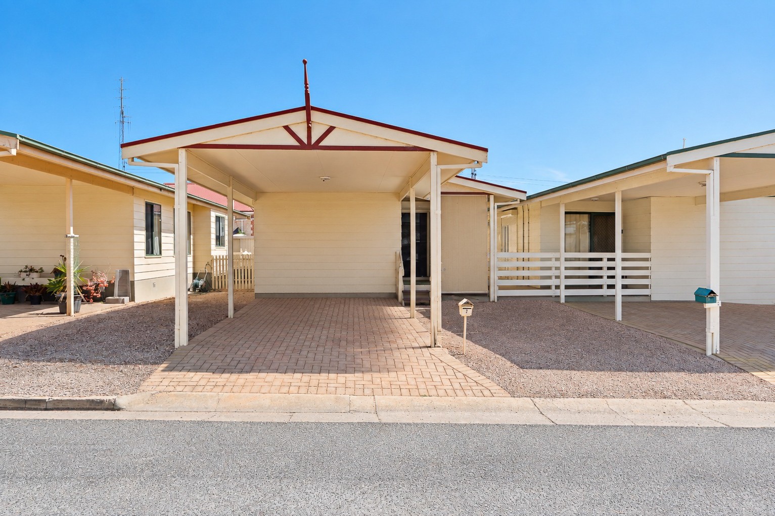 2/4 Church Street, Wallaroo, SA 5556
