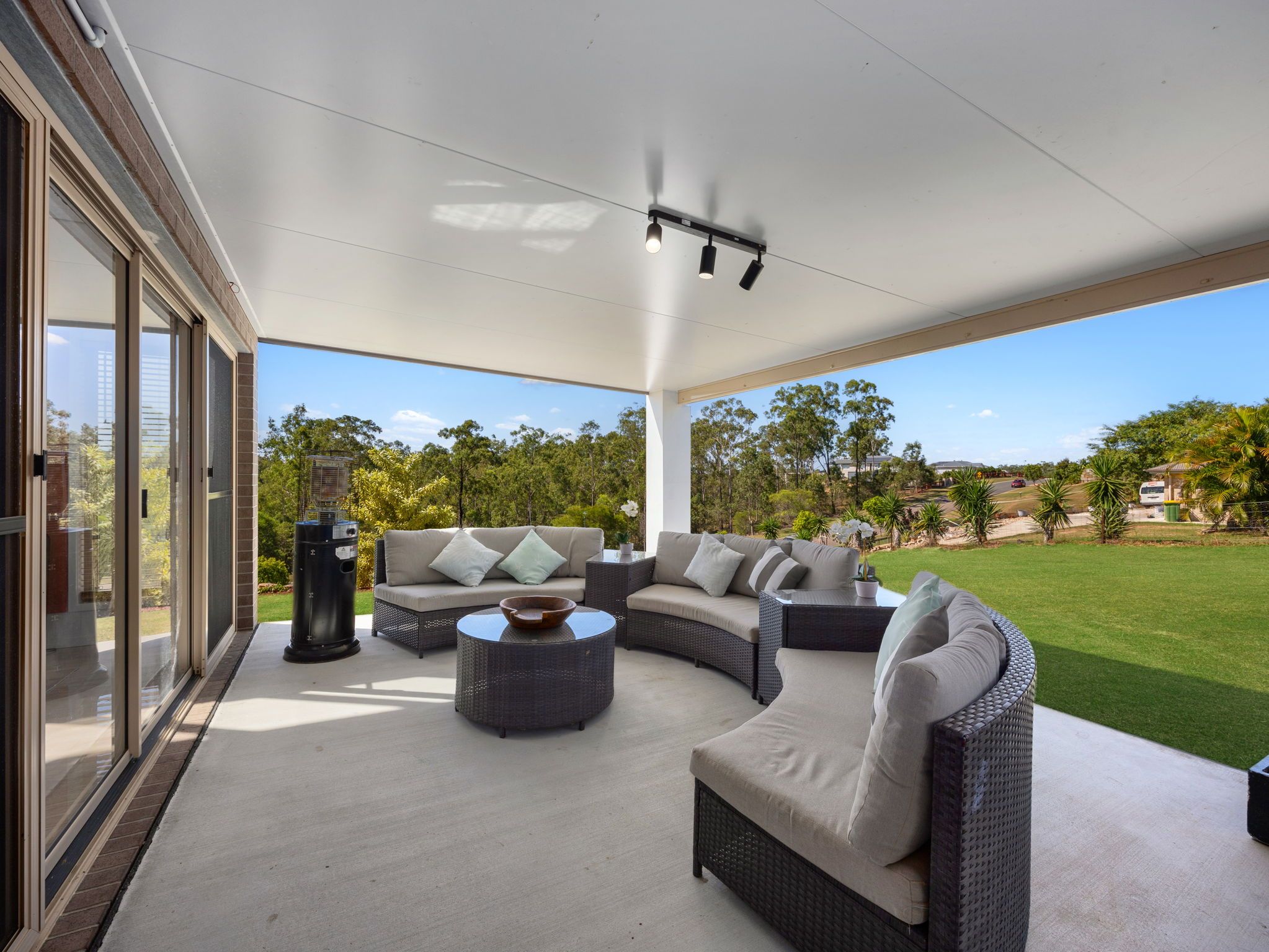 31-35 Barcoo Drive — photo 22 of 28