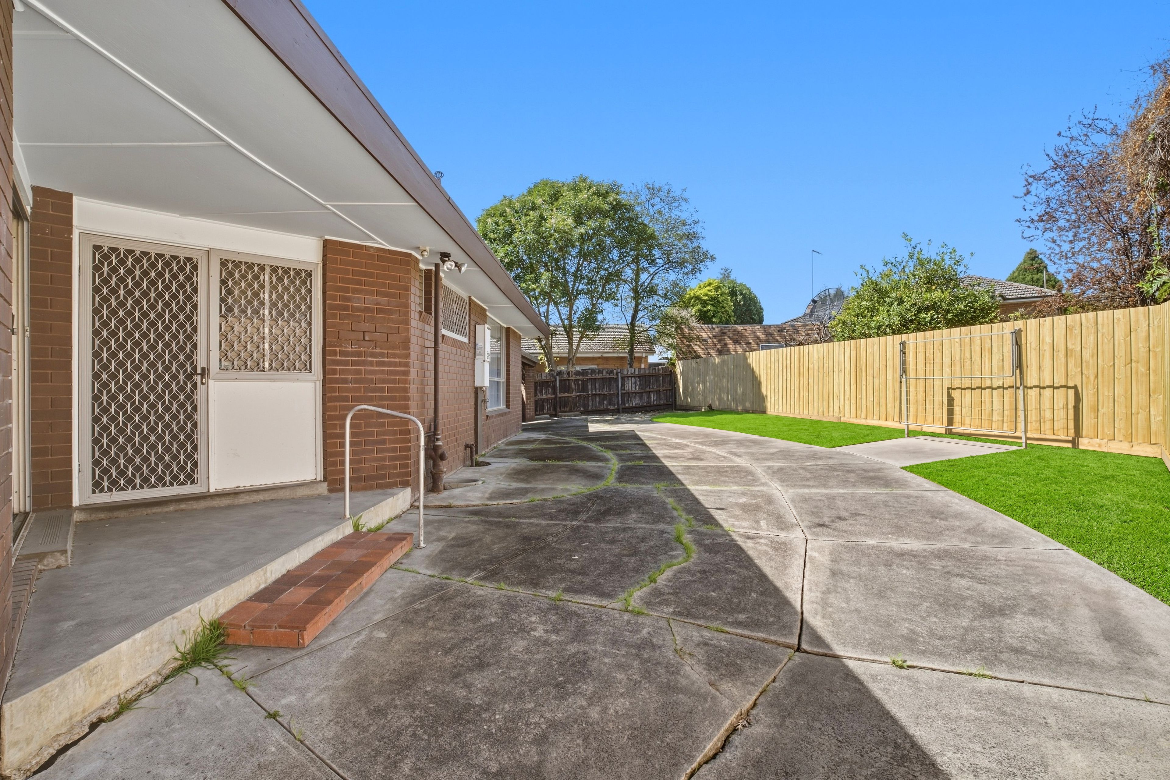 30 Orion Street — photo 8 of 11