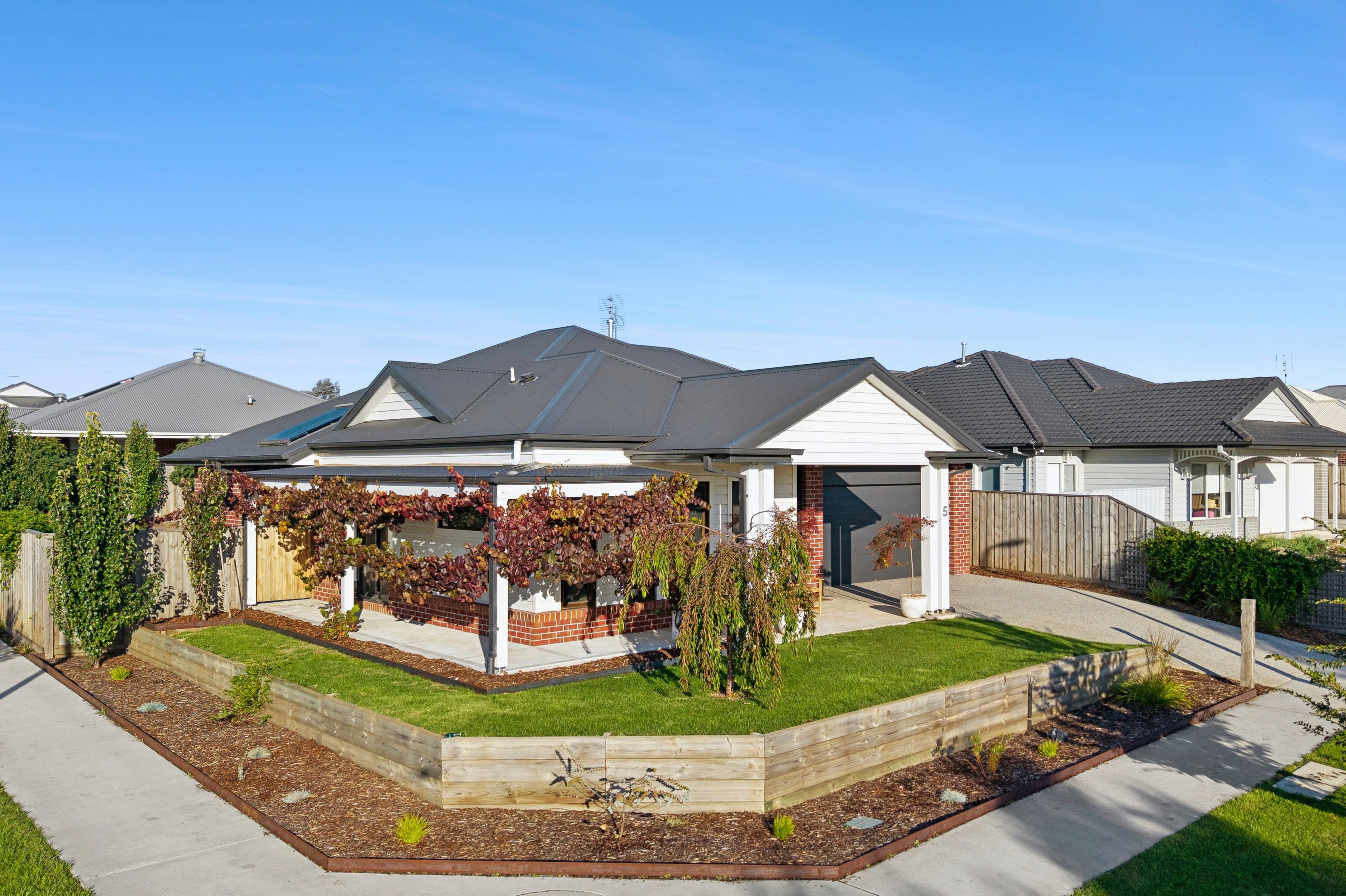 5 Silver Smith Drive — photo from Ray White Kyneton