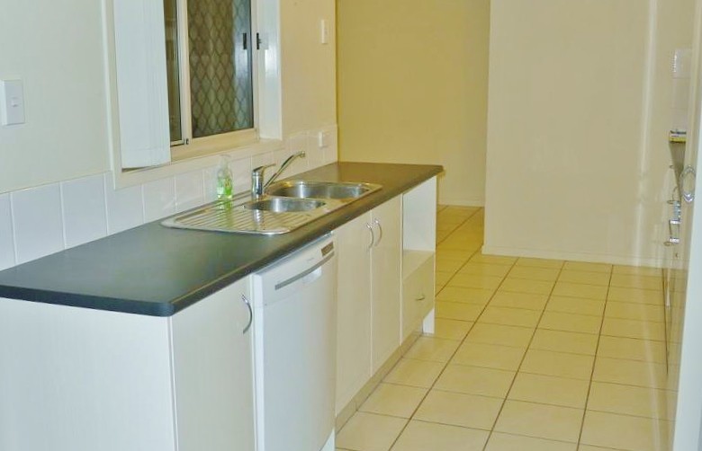 12 Bosswood Court, Yamanto, QLD 4305