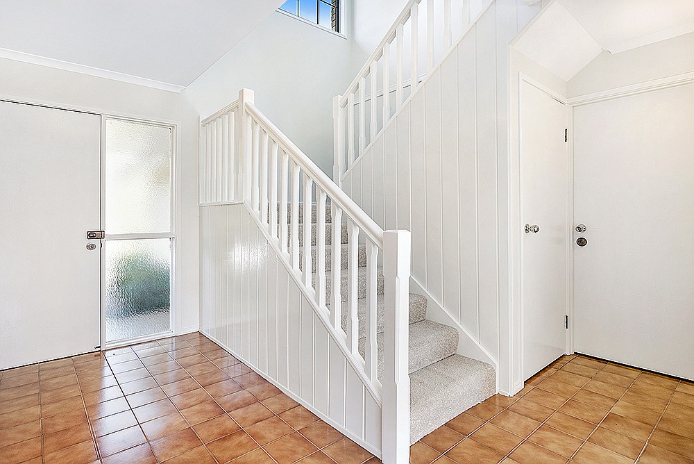 20 Weekes Road, Carindale, QLD 4152