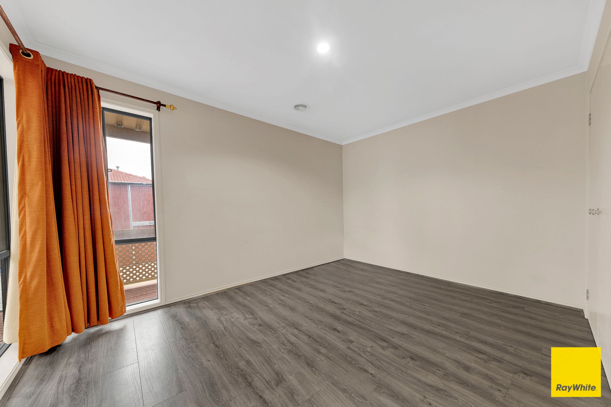 15 Shakespeare Grove, Truganina, VIC 3029