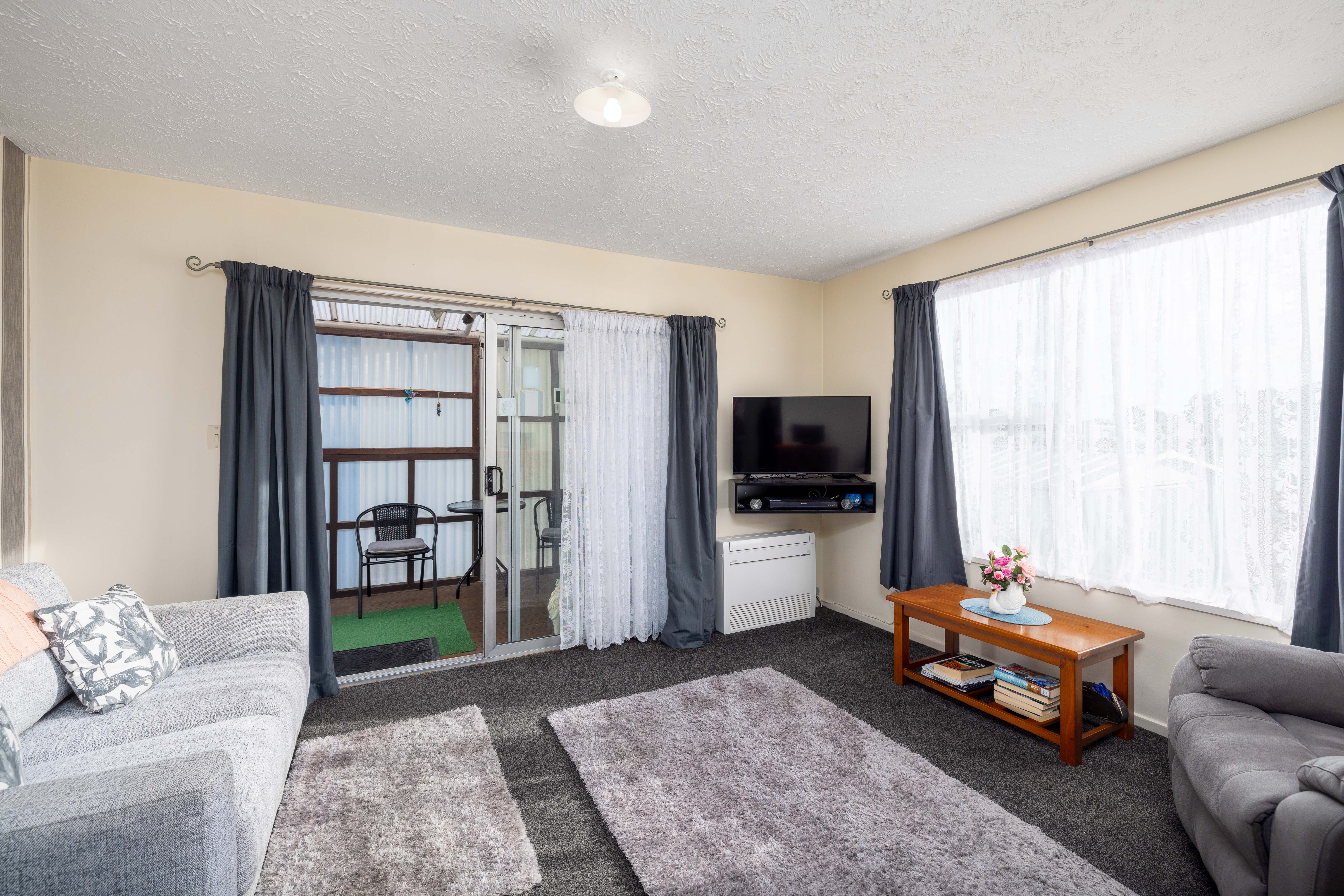 1/4 Leonie Place, Aranui, Christchurch City