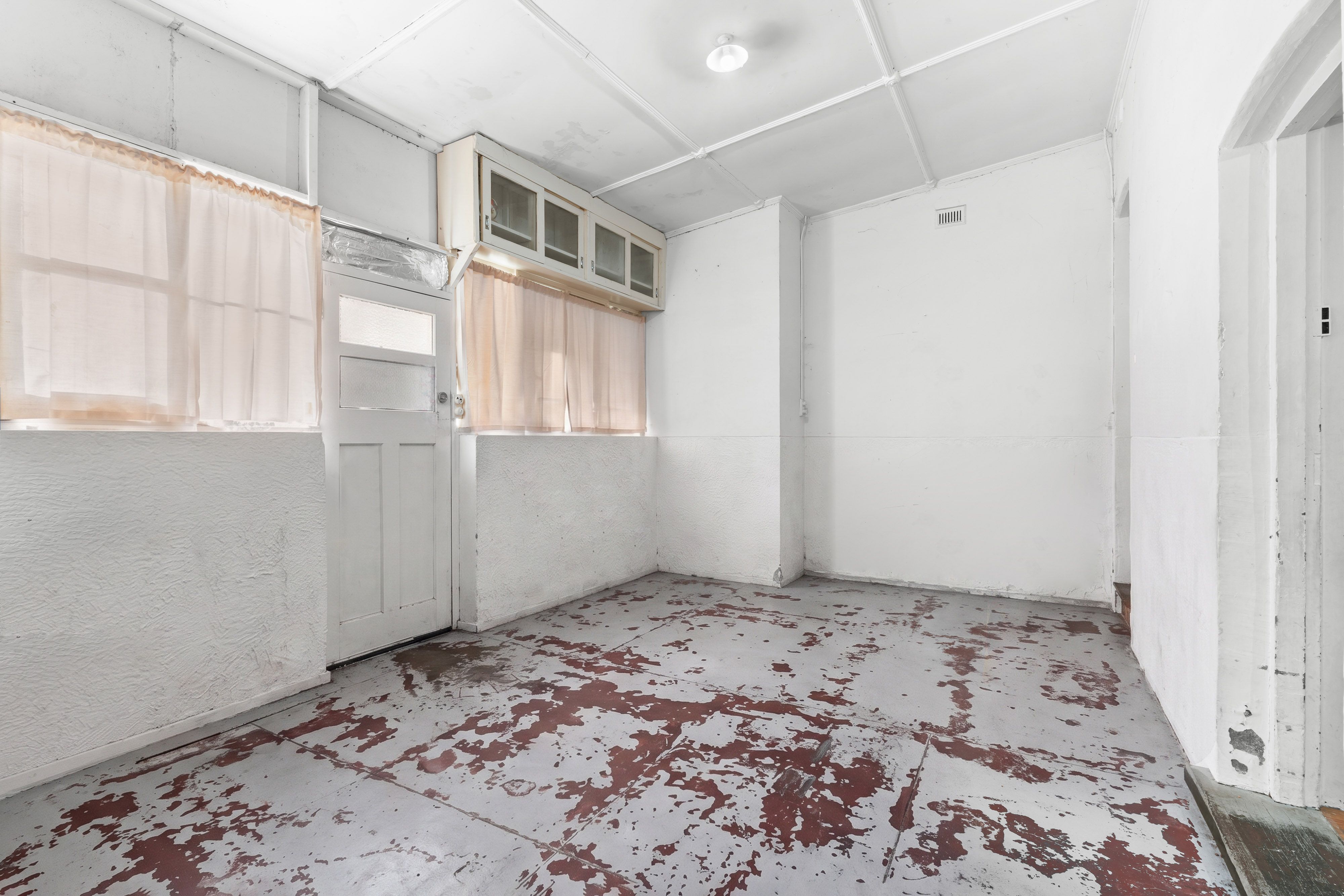 21 Clara Street — photo 14 of 23