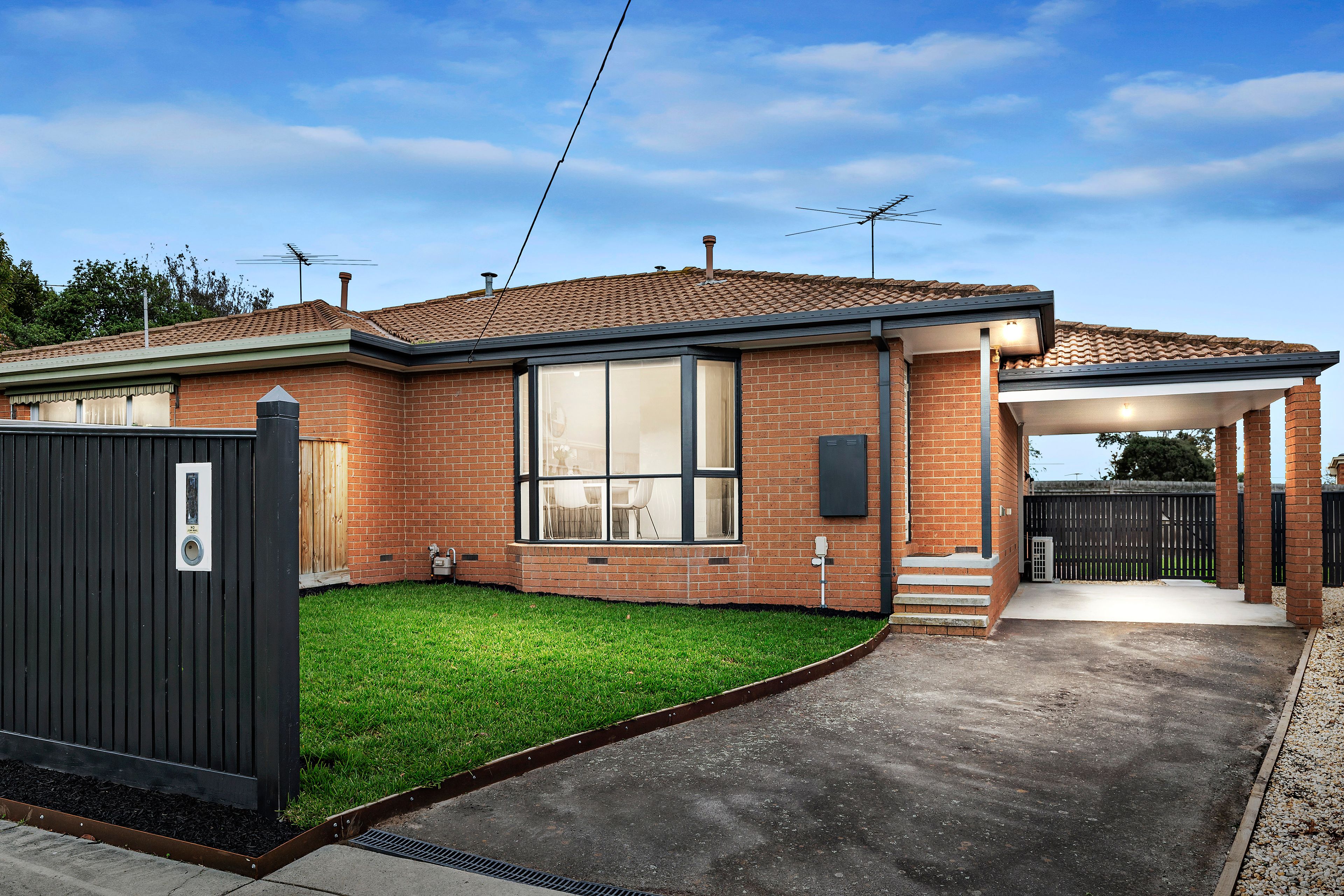 21 Euroka Street, Chadstone VIC 3148