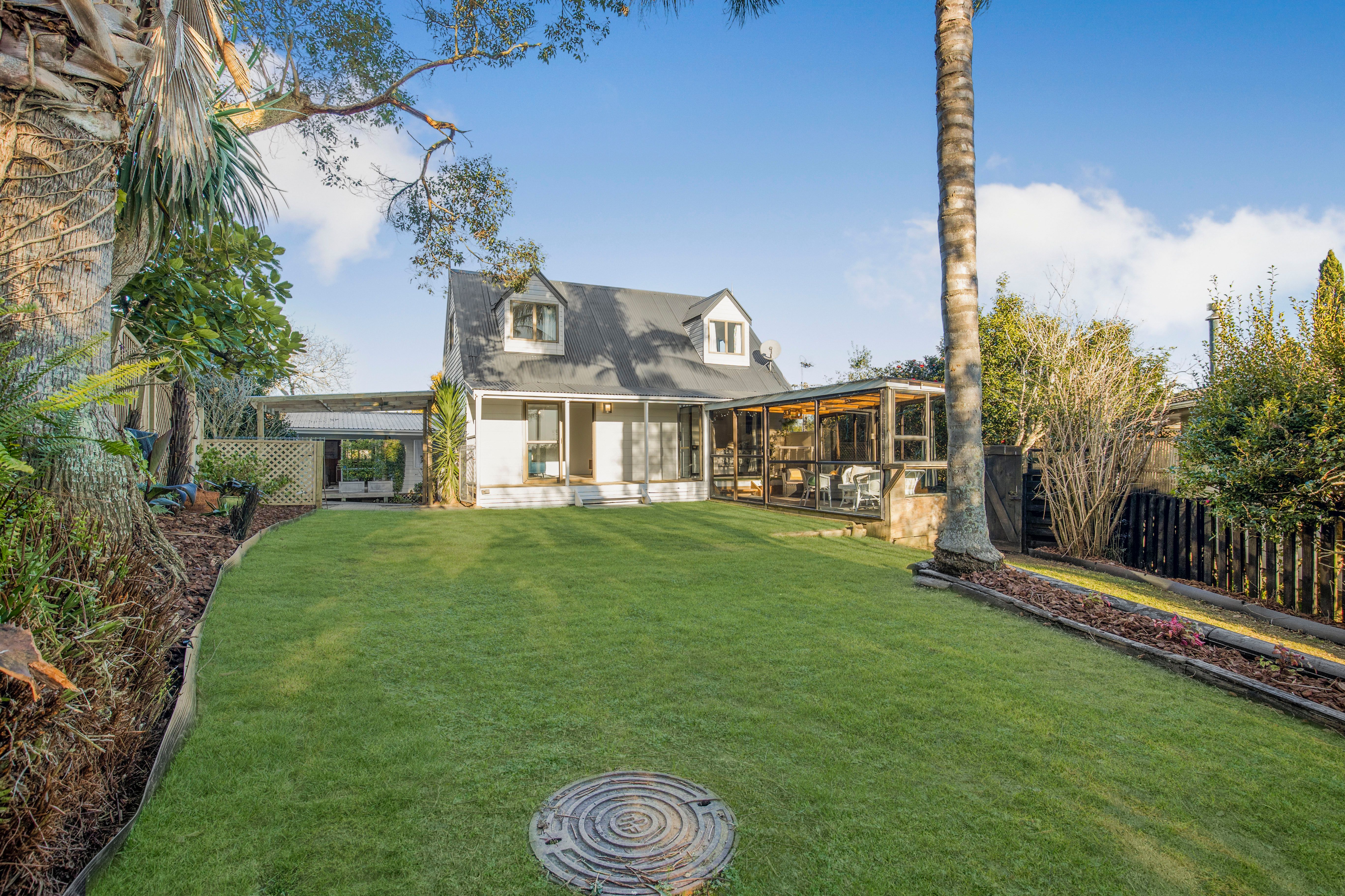 13 Wallace Road, Ranui, Waitakere City