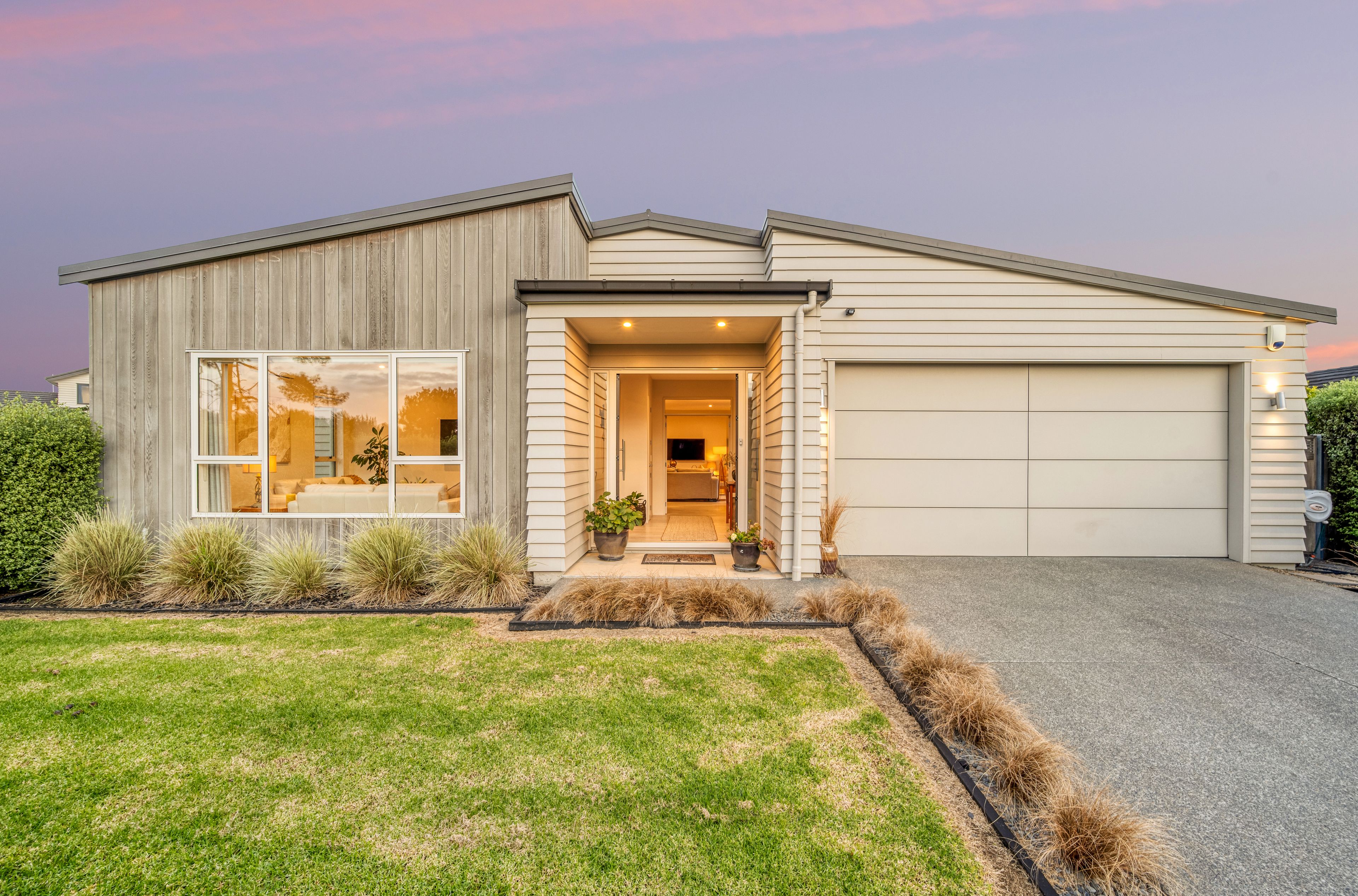 39 Kahawairahi Drive, Beachlands, Manukau City