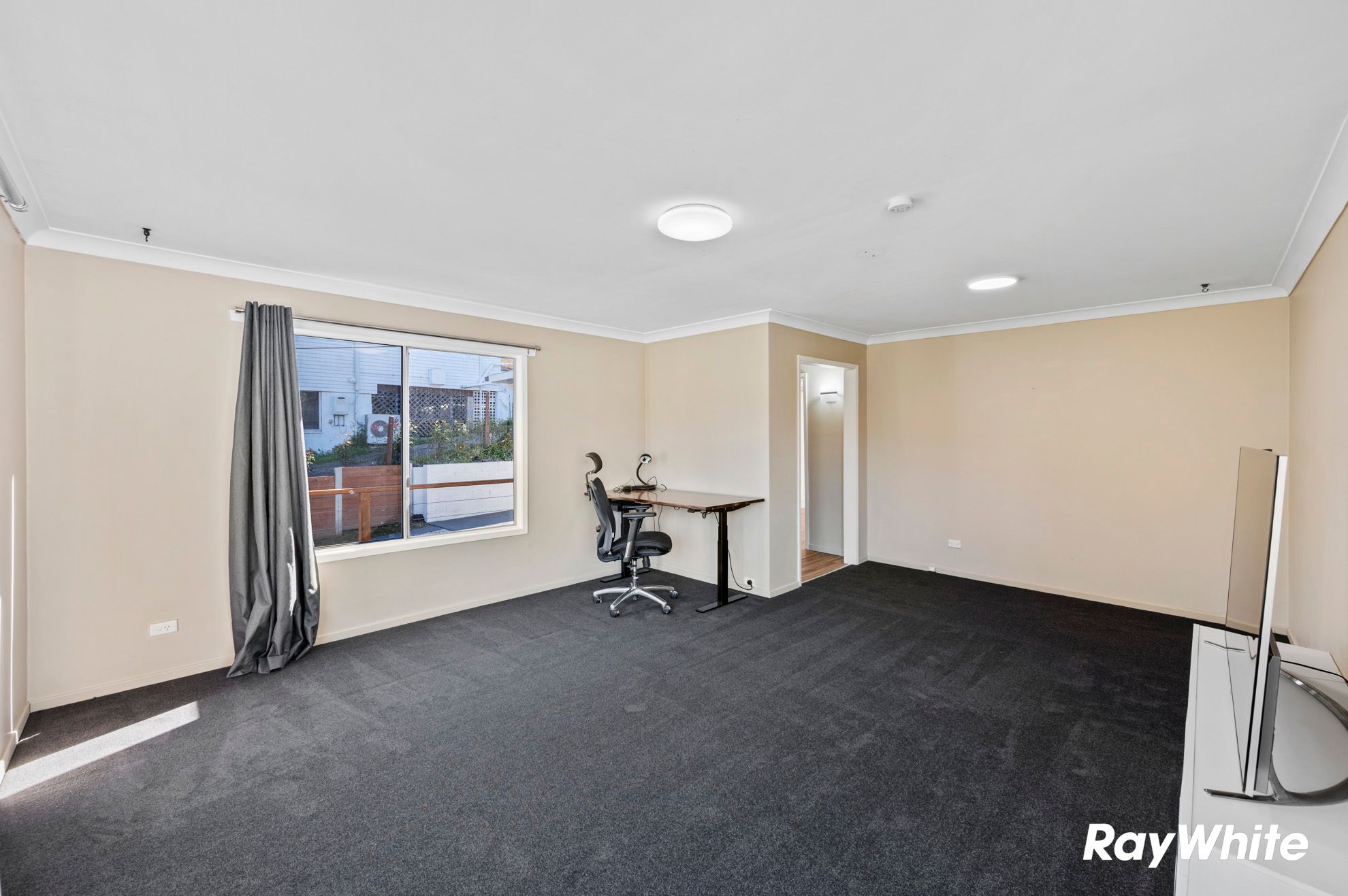 46 Bavarde Avenue — photo 10 of 28