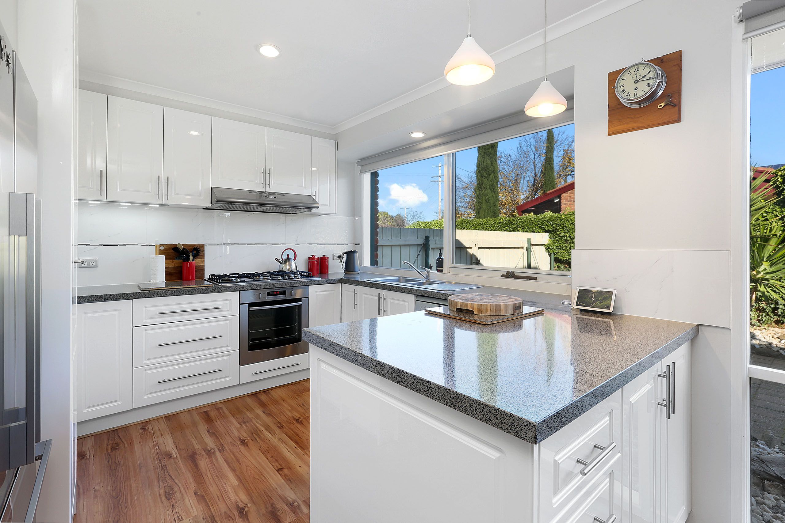 19 Cameron Crescent, Lara, VIC 3212