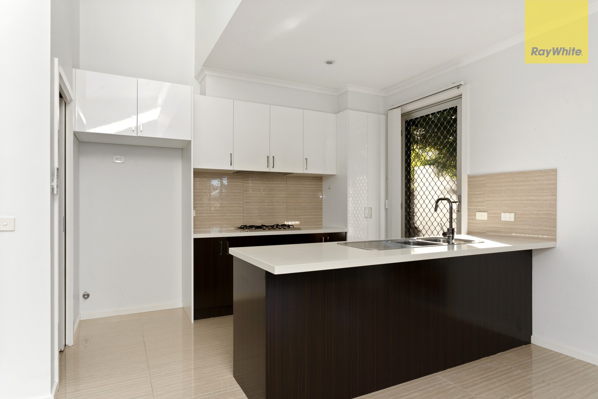 2/12 Clarendon Street, Maidstone, VIC 3012