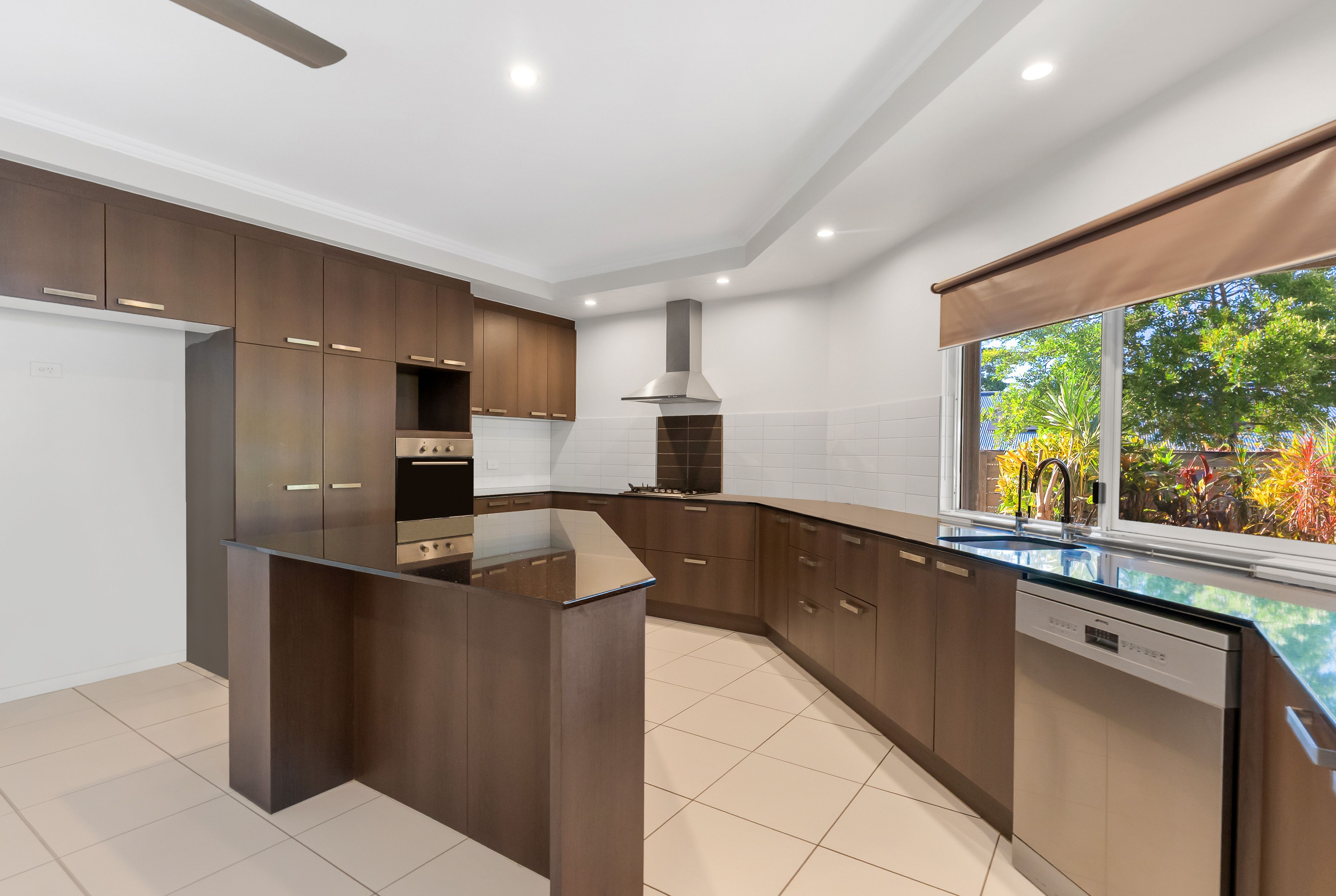 17 Roderick Street — photo 9 of 29