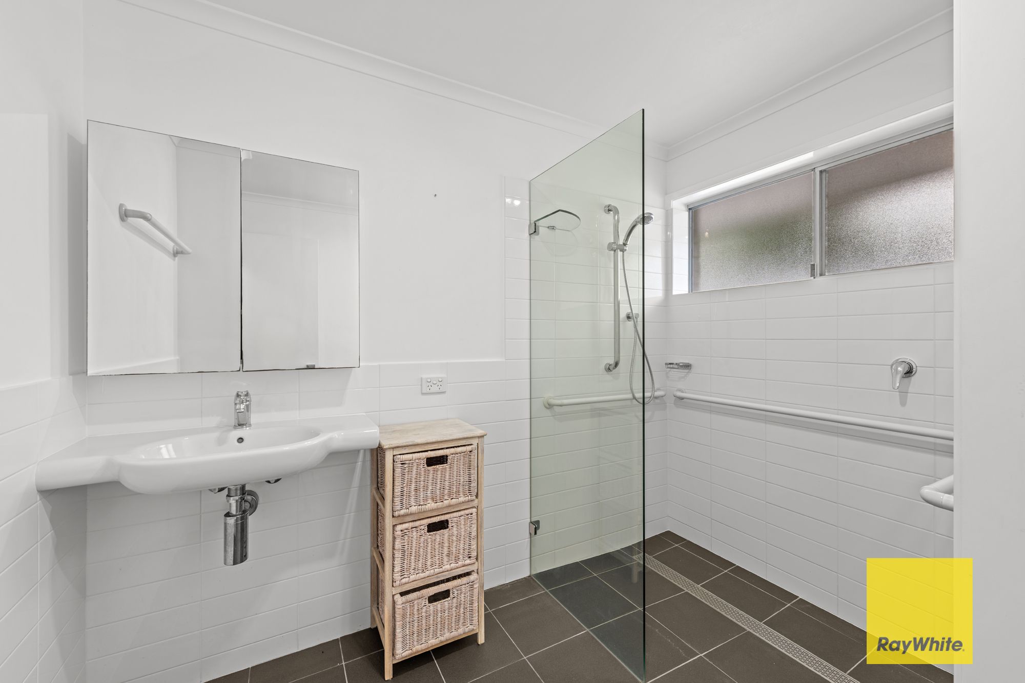 65 Sefton Road — photo 11 of 14